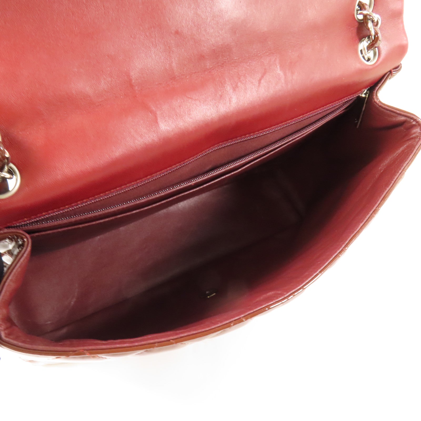 CHANEL 漆皮皮革Maxi Classic銀扣鏈帶肩背袋