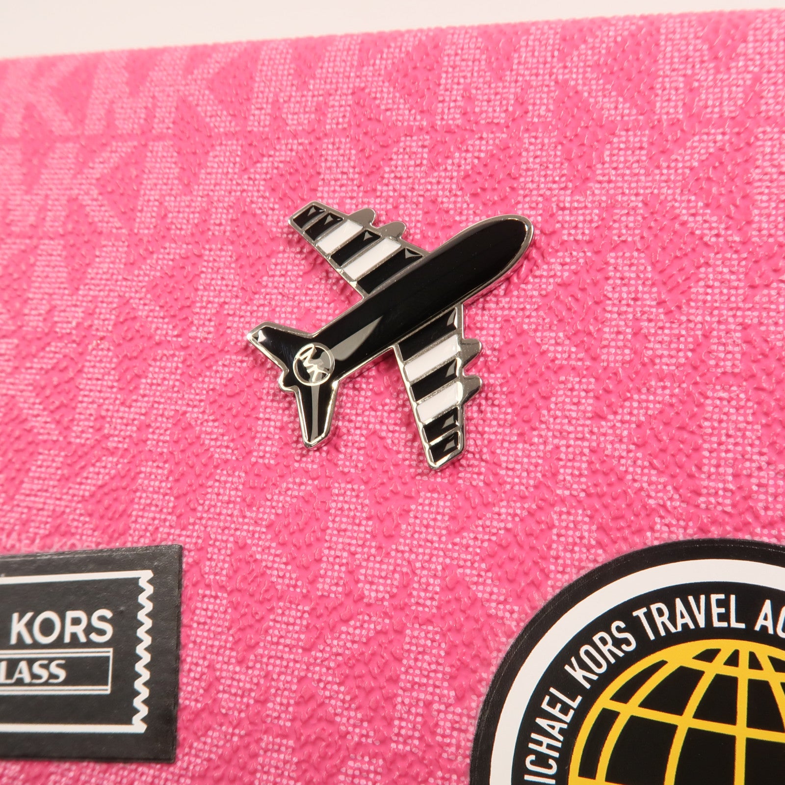 Michael Kors 塗層帆布Jeanie Small Embellished Signature銀扣肩背袋