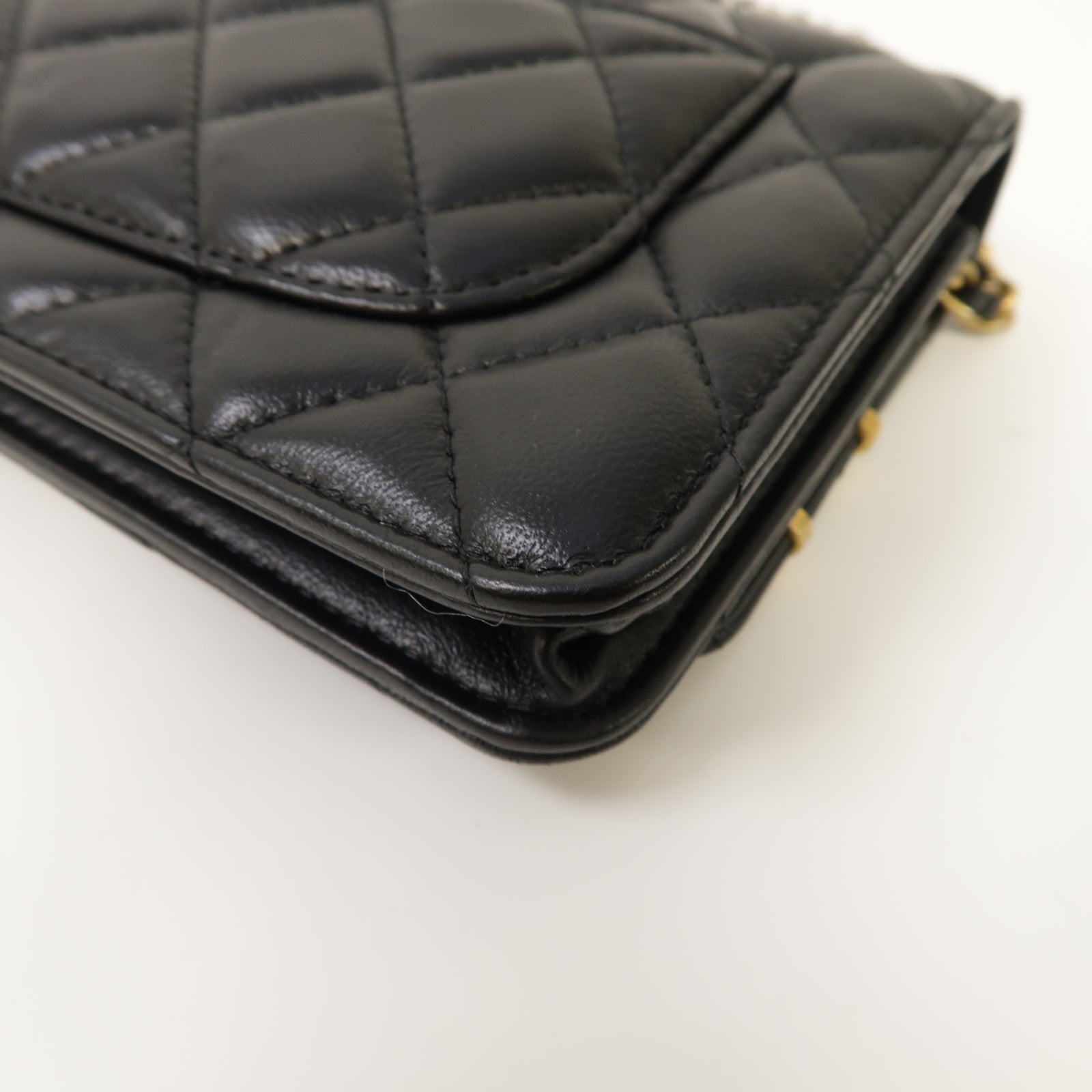 CHANEL 菱格羊皮皮革WOC Wallet On Chain Shoulder Bag金扣鏈帶肩背袋黑色