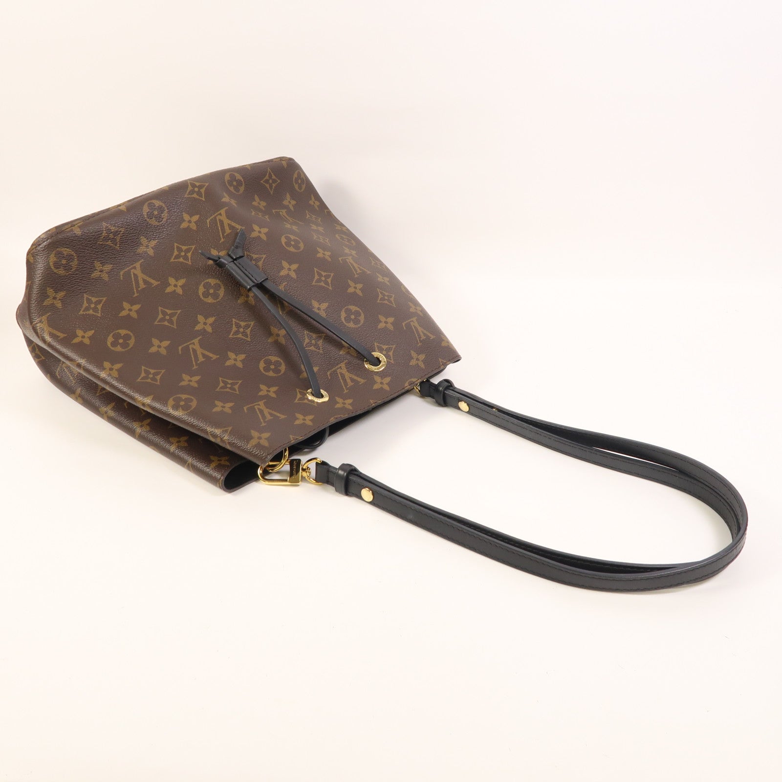 LOUIS VUITTON 【激減優惠】Monogram Neo Noe MM金扣肩背袋
