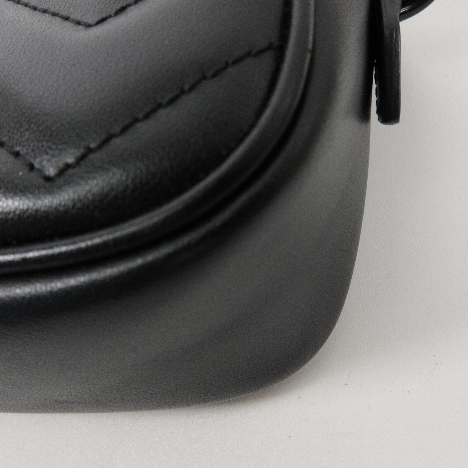 GUCCI 牛皮皮革GG Marmont Mini鏈帶肩背袋