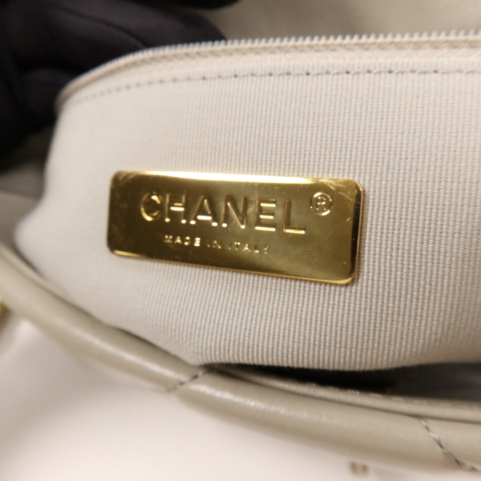 CHANEL 羊皮皮革Chanel 19手挽肩背兩用袋