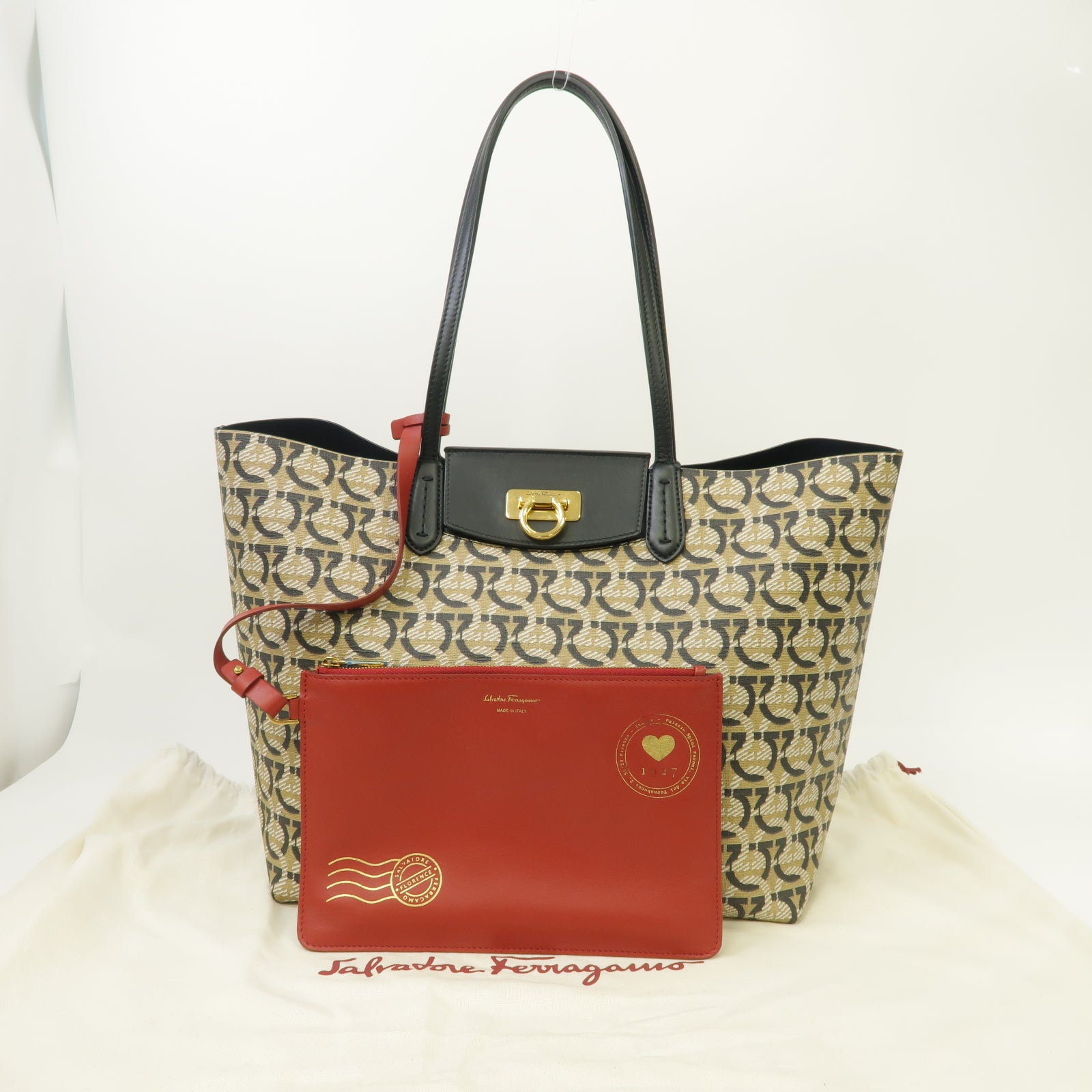 Salvatore Ferragamo 塗層帆布Travel Tote Bag金扣手挽袋米色/黑色