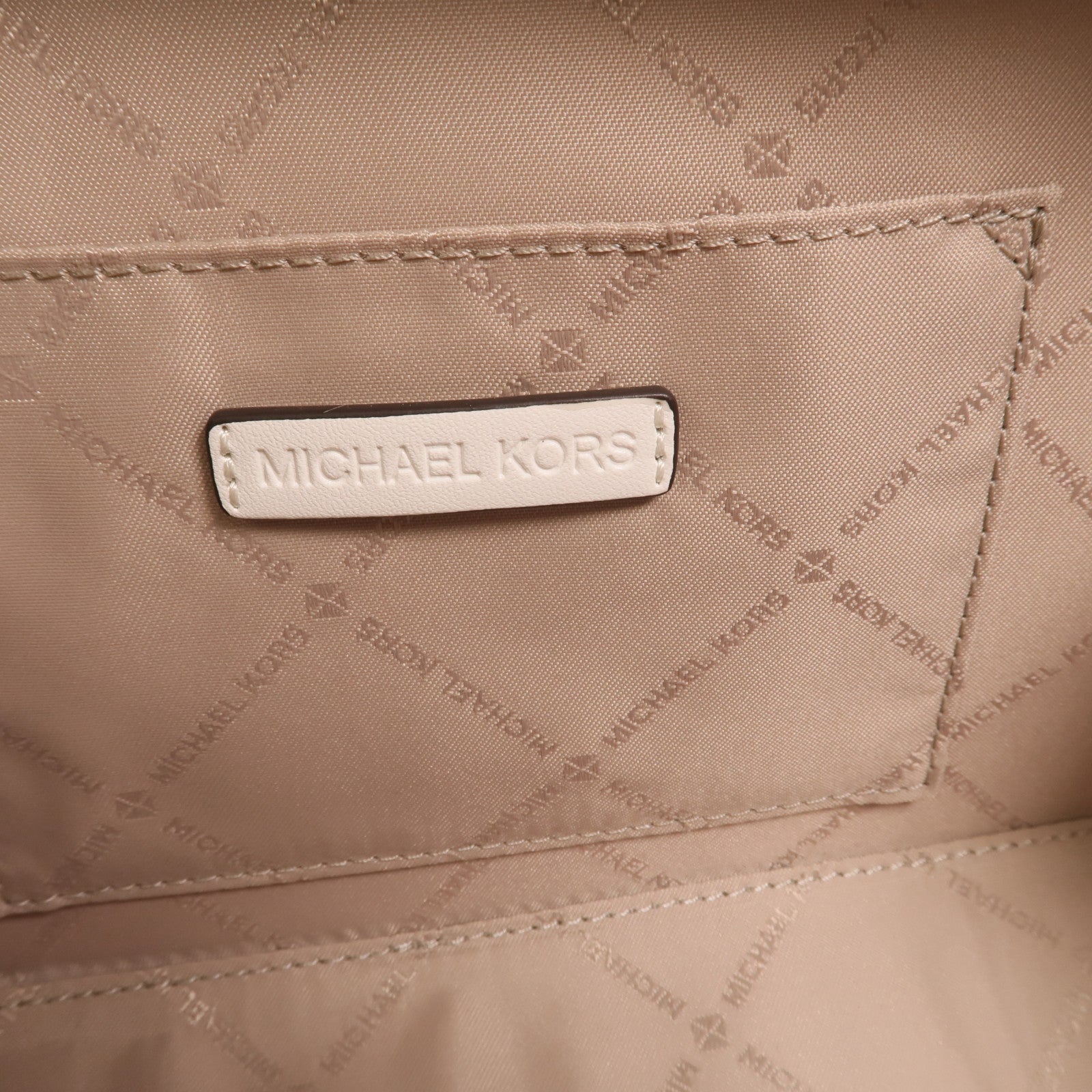 Michael Kors 塗層帆布Jeanie Small Embellished Signature銀扣肩背袋