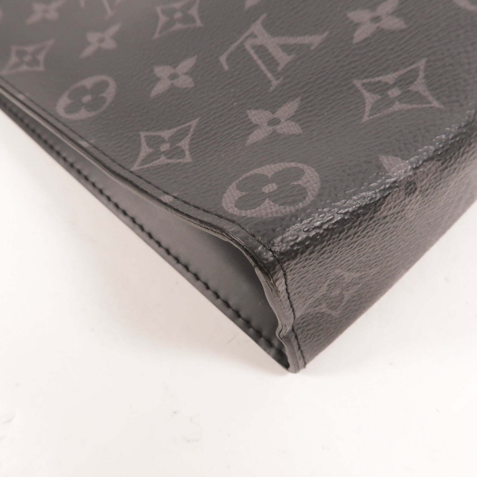 LOUIS VUITTON Monogram Eclipse Pochette Voyage MM銀扣手拿包