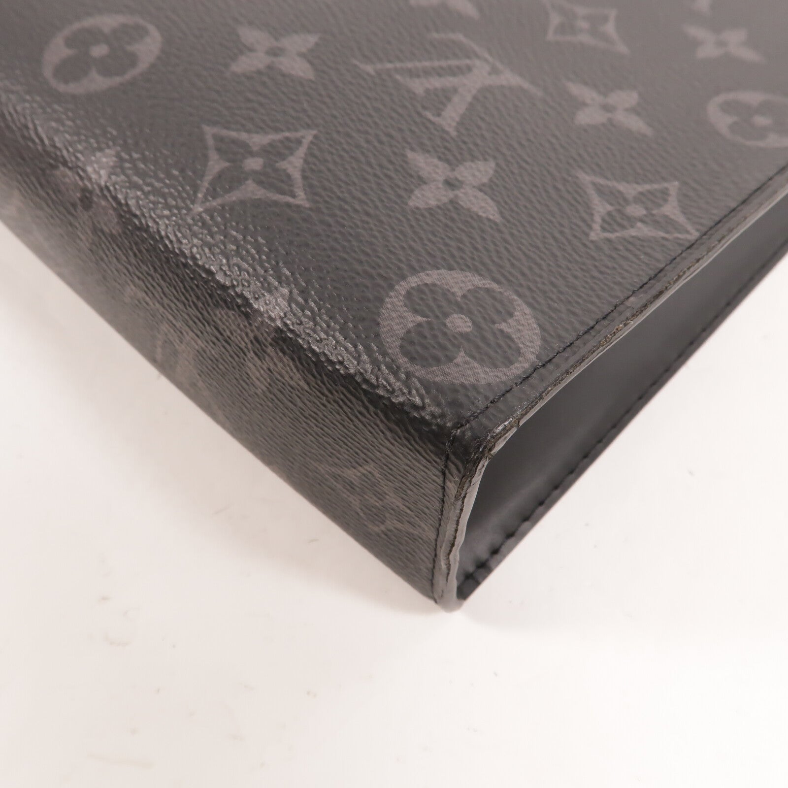 LOUIS VUITTON Monogram Eclipse Pochette Voyage MM銀扣手拿包