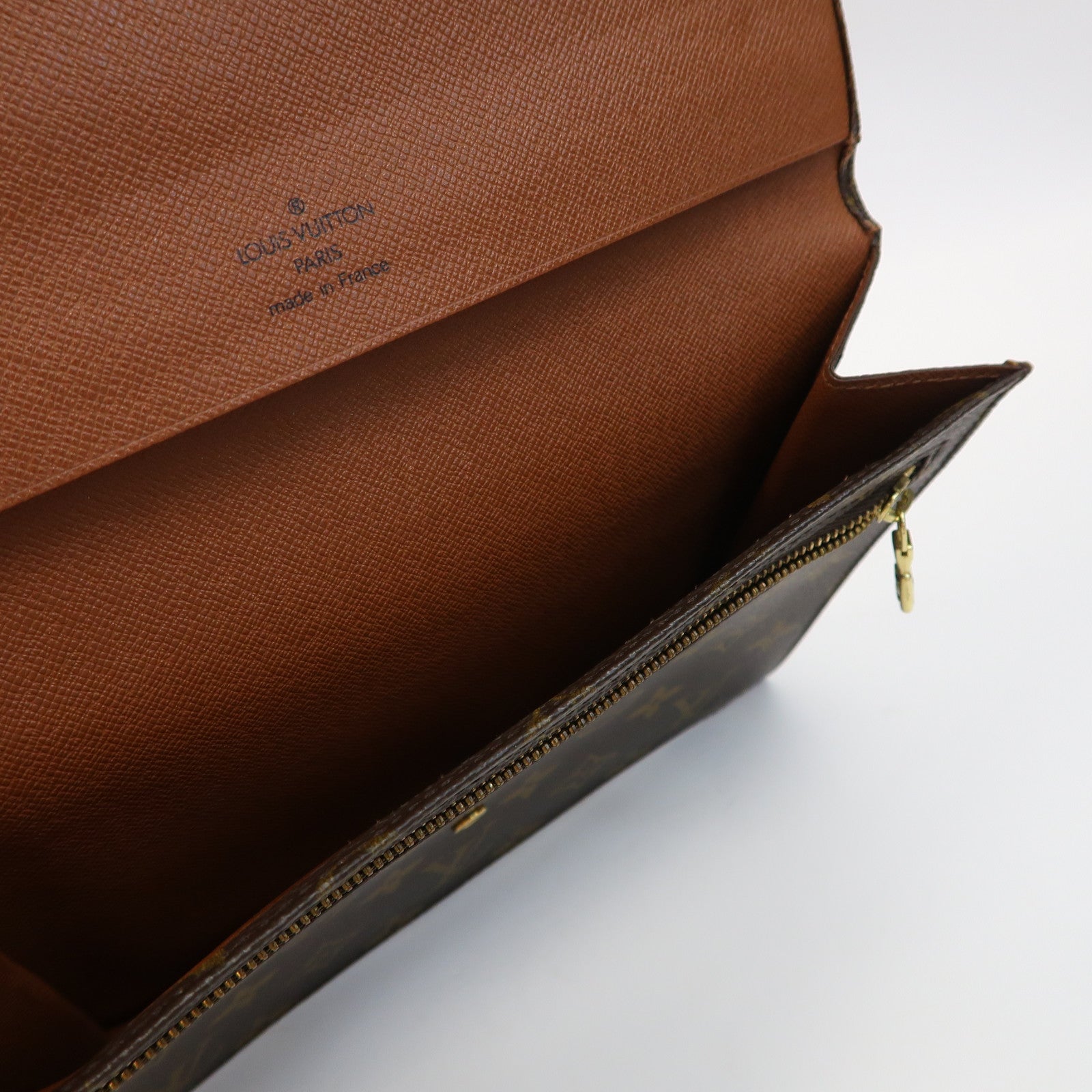 LOUIS VUITTON Monogram Clutch Bag金扣手拿包啡色