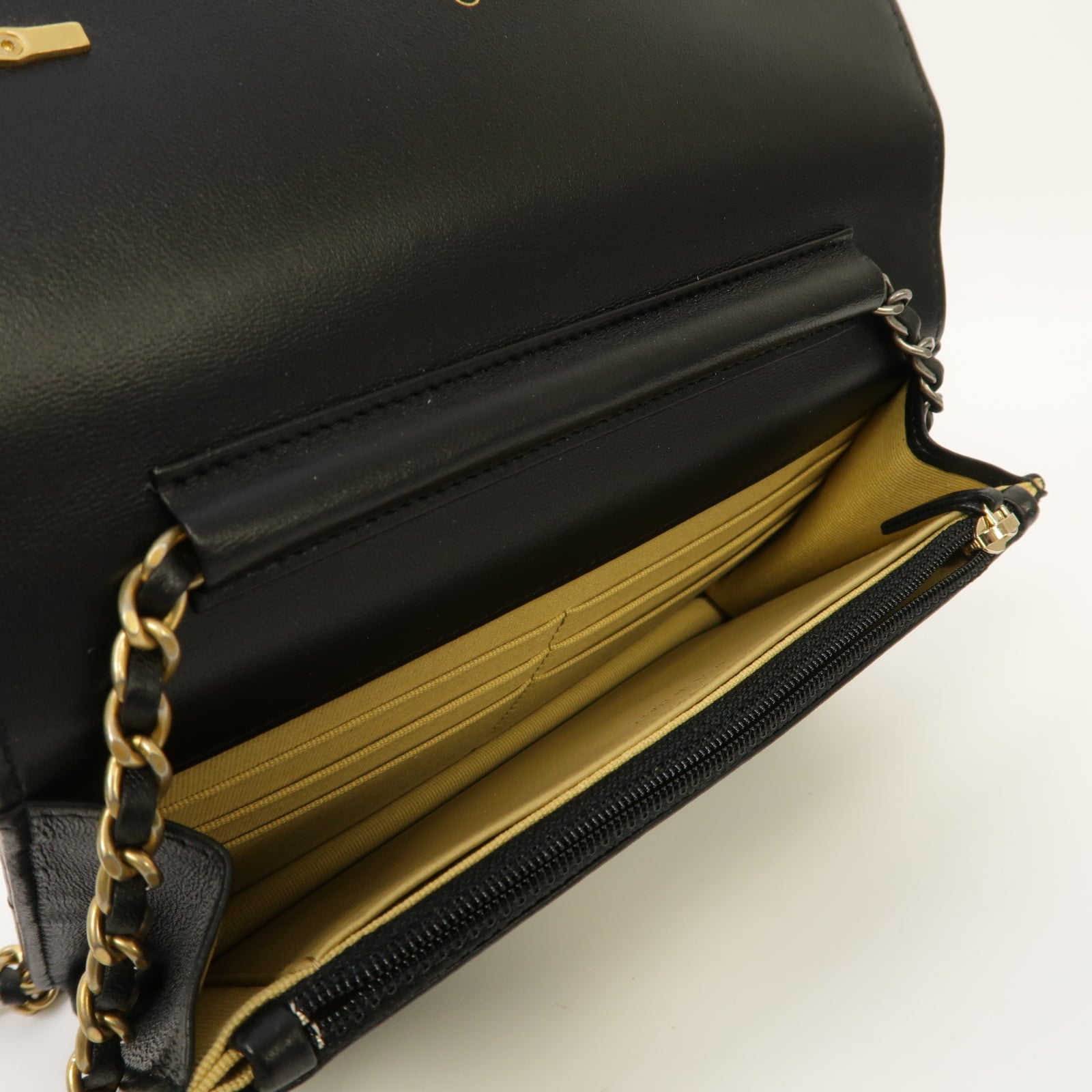 CHANEL 菱格羊皮皮革WOC Wallet On Chain Shoulder Bag金扣鏈帶肩背袋黑色