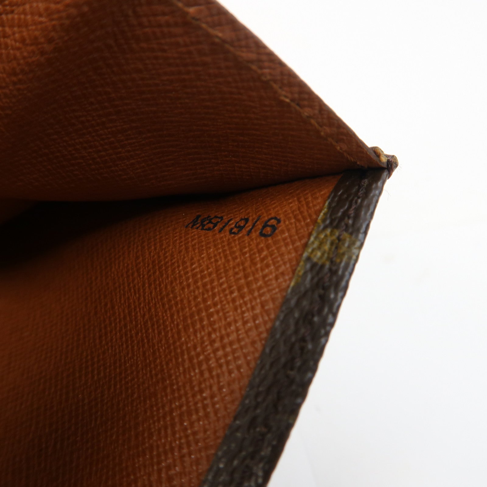 LOUIS VUITTON Monogram Clutch Bag金扣手拿包啡色