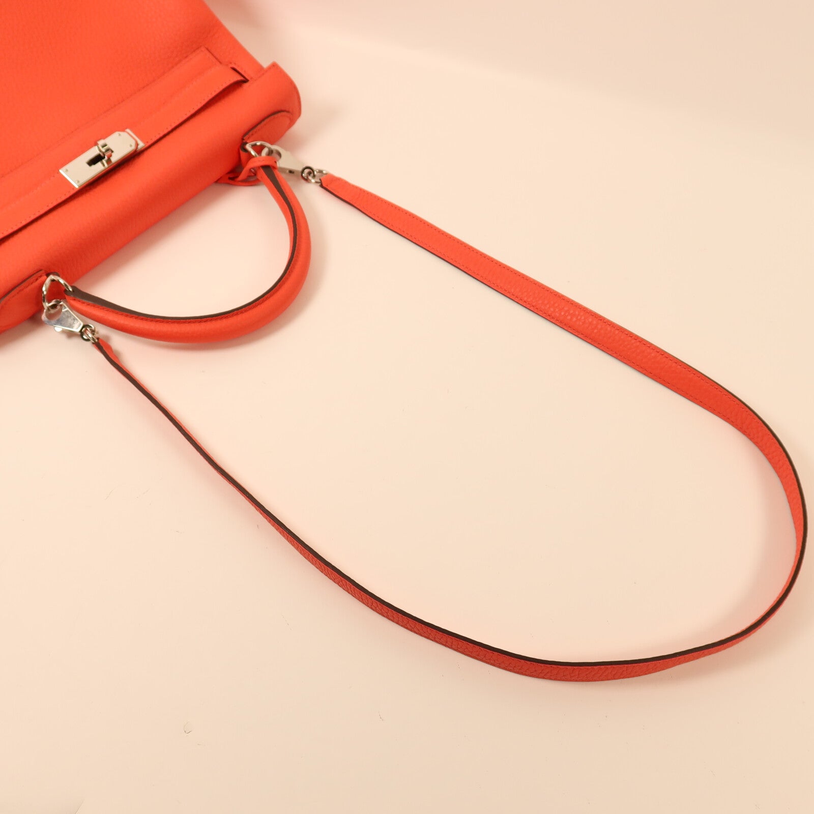 HERMES Taurillon Clemence皮革Kelly 28銀扣手挽肩背兩用袋Rose Texas