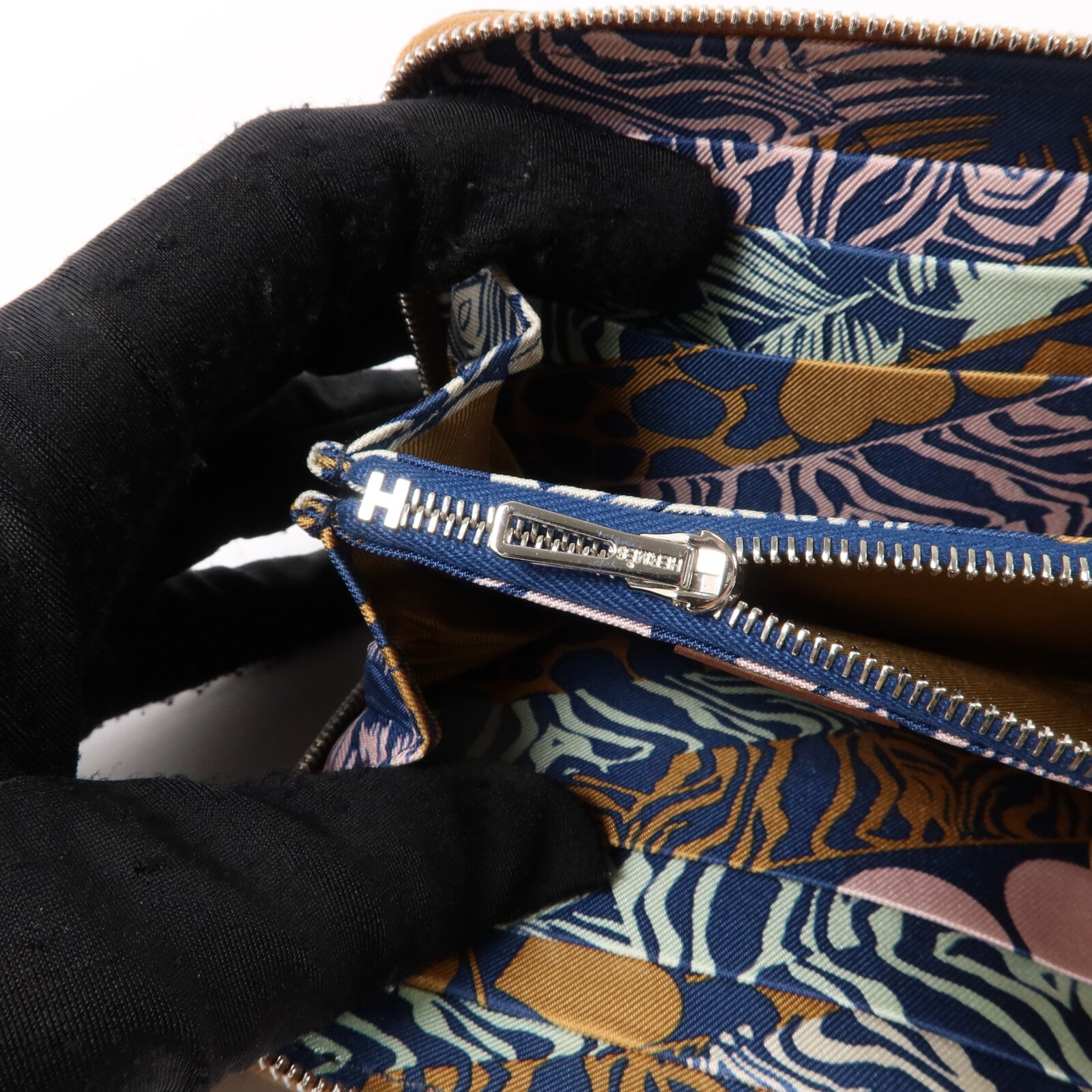 HERMES Evercolor皮革Silk In Compact銀扣錢包Gold