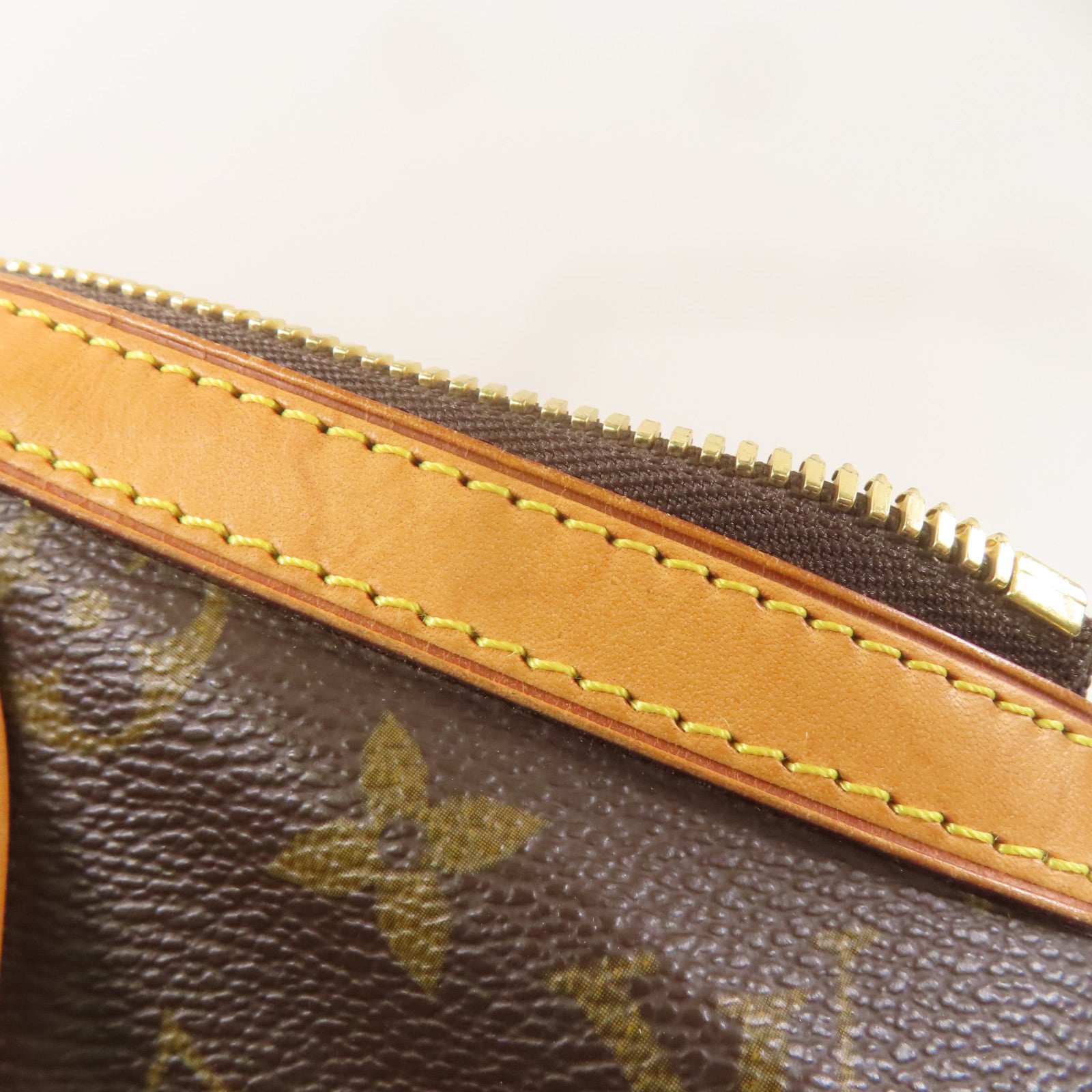 LOUIS VUITTON【激減優惠】 Monogram Tivoli GM金扣肩背袋棕色