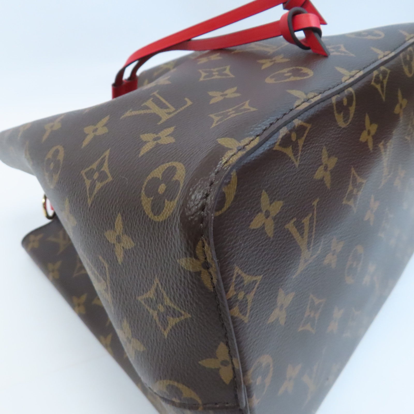 LOUIS VUITTON Monogram Neo Noe MM金扣肩背袋啡色/紅色