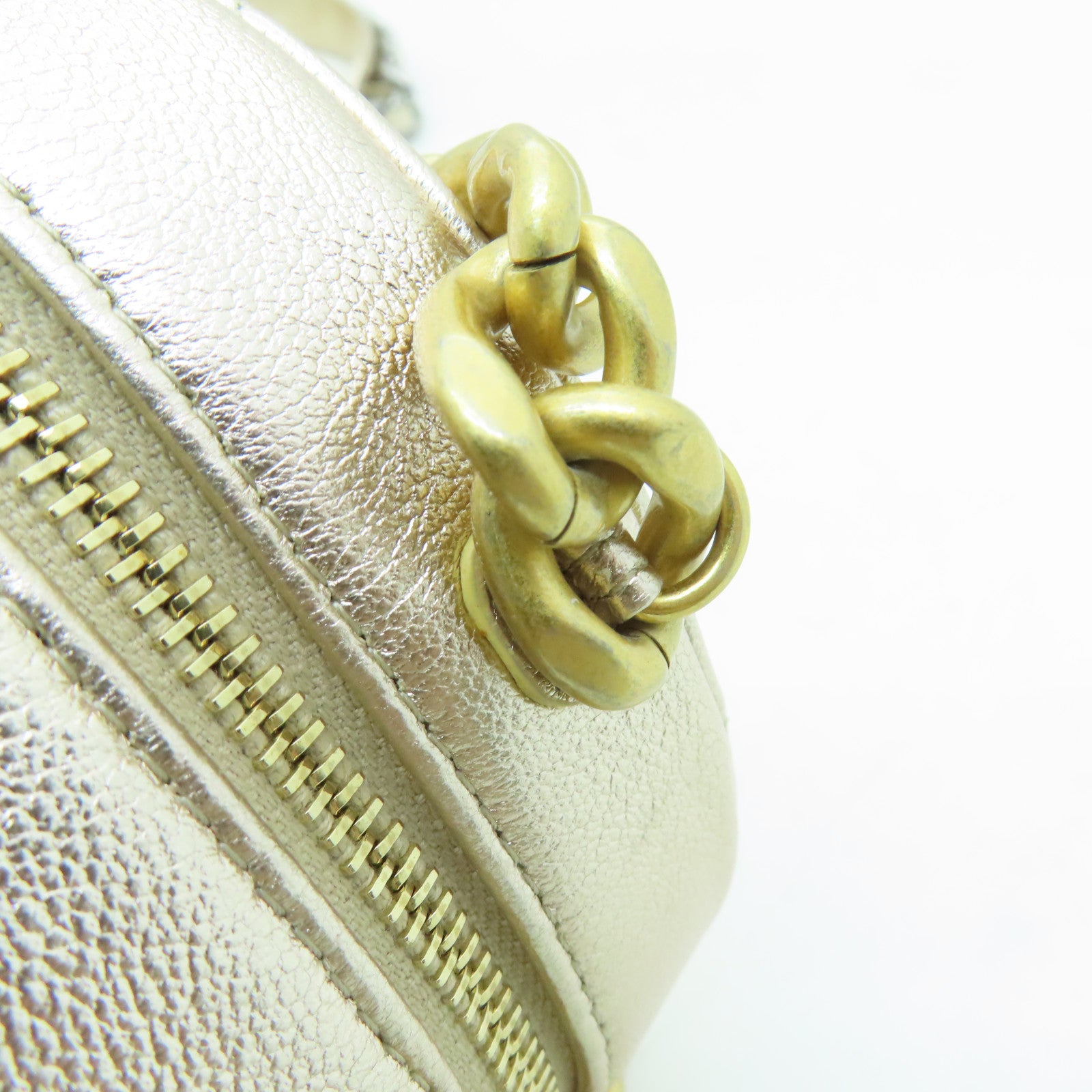 CHANEL 【清倉大減價】菱格羊皮皮革19 Round Clutch With Chain Shoulder Bag鏈帶肩背袋金色