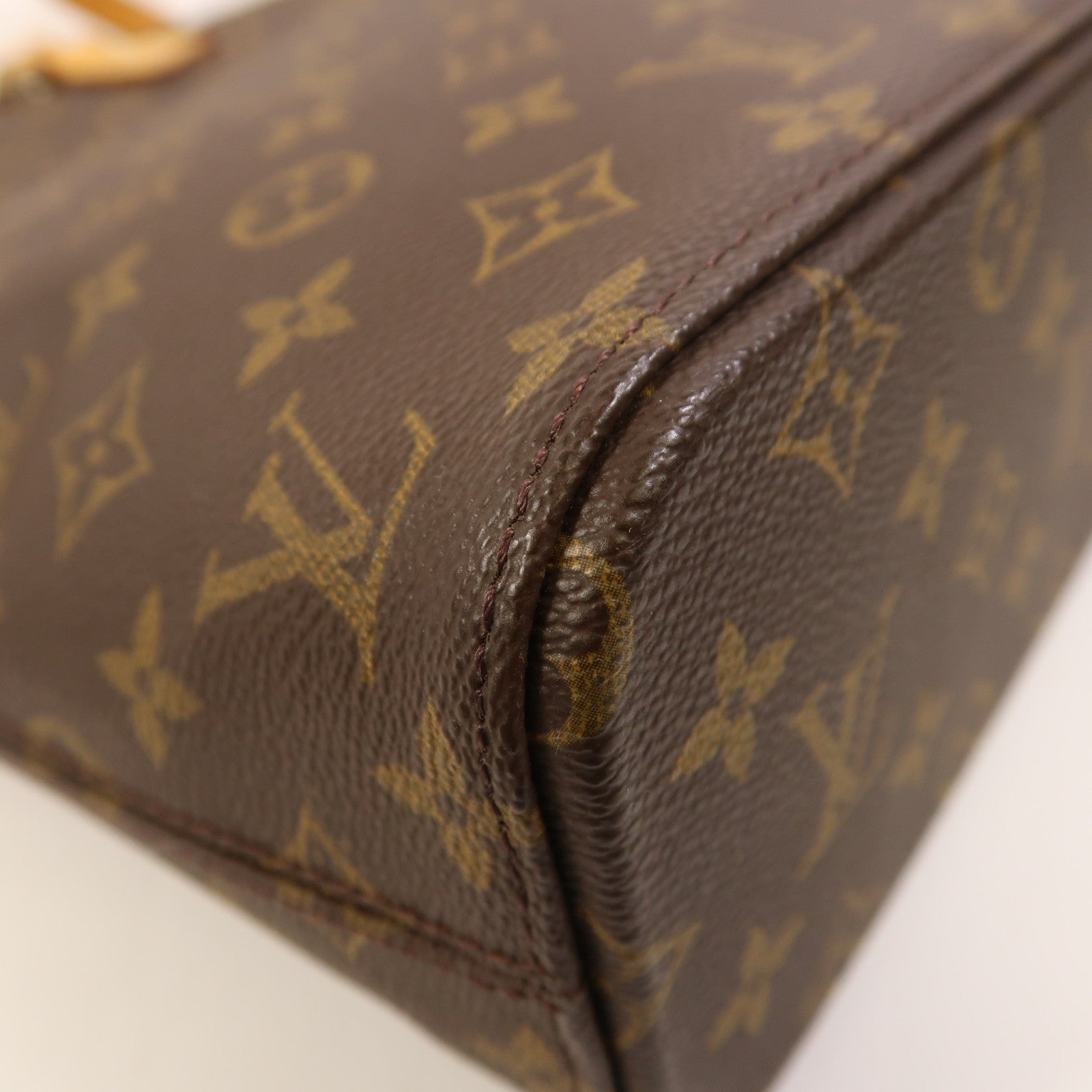 LOUIS VUITTON Monogram Luco Tote Bag金扣肩背袋