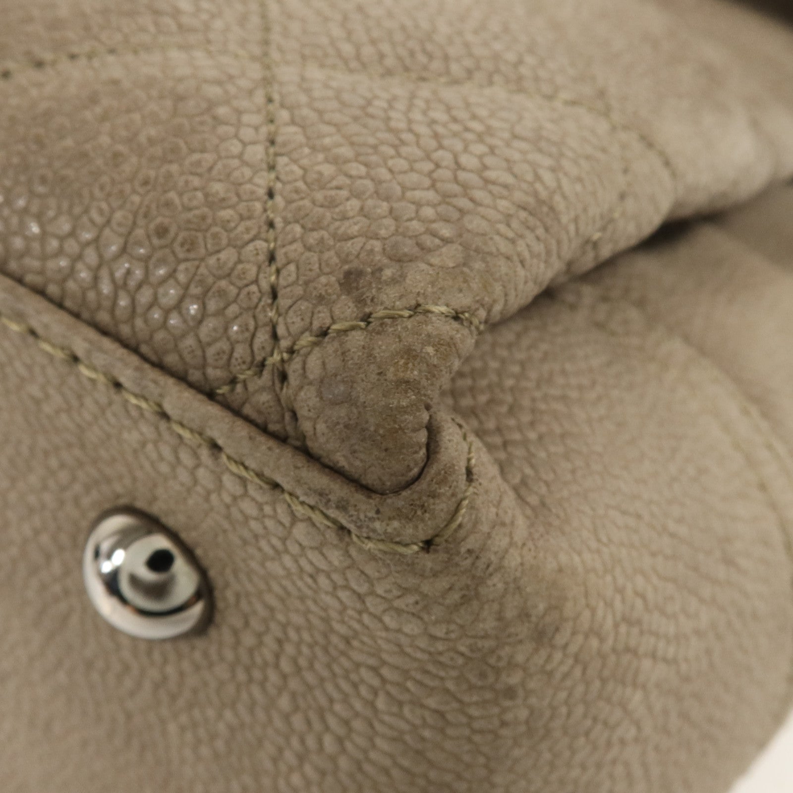 CHANEL 牛皮皮革Shoulder Bag銀扣肩背袋