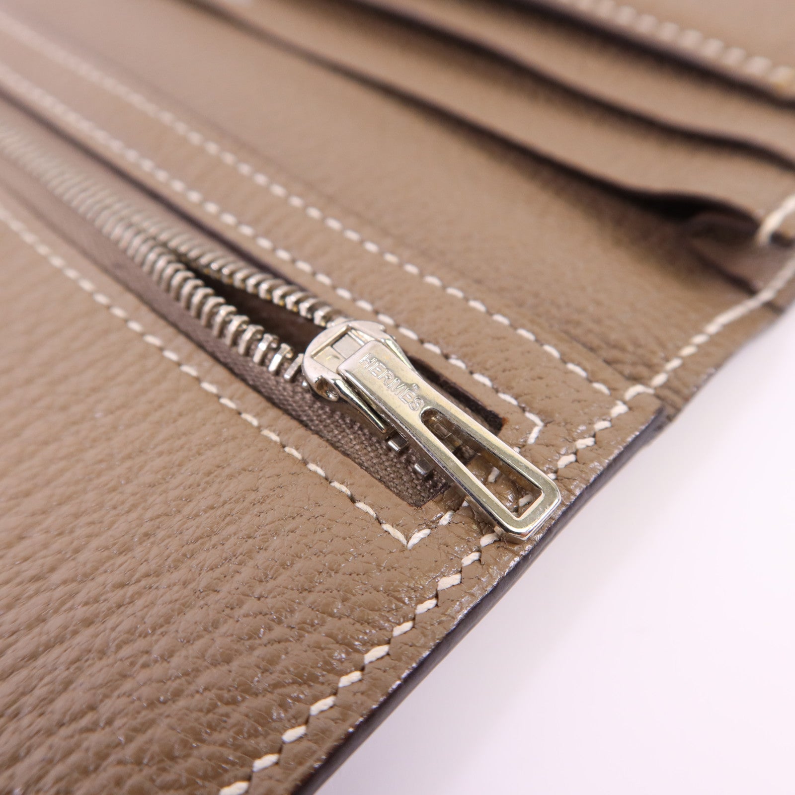 HERMES Chevre皮革Bearn W Snap銀扣長錢包Etoupe