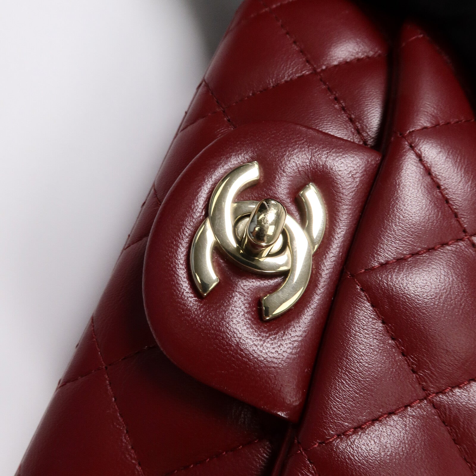 CHANEL 羊皮皮革Mini Classic 17鏈帶肩背袋