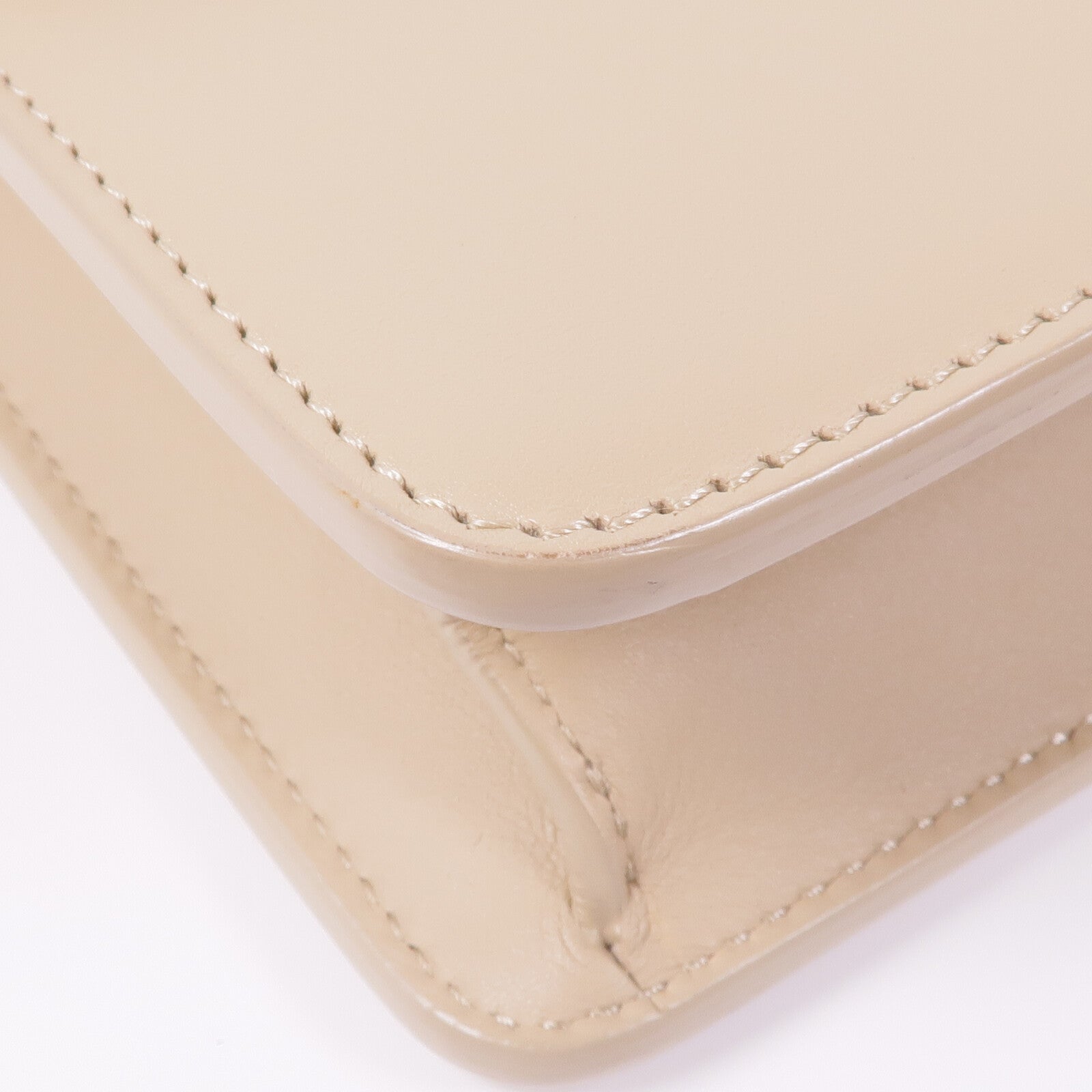 Dior 牛皮皮革30 Montaigne Shoulder Bag金扣肩背袋