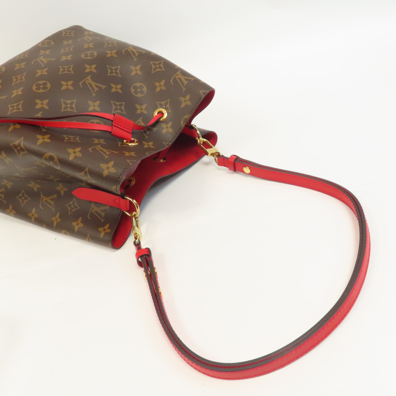 LOUIS VUITTON Monogram Neo Noe MM金扣肩背袋啡色/紅色