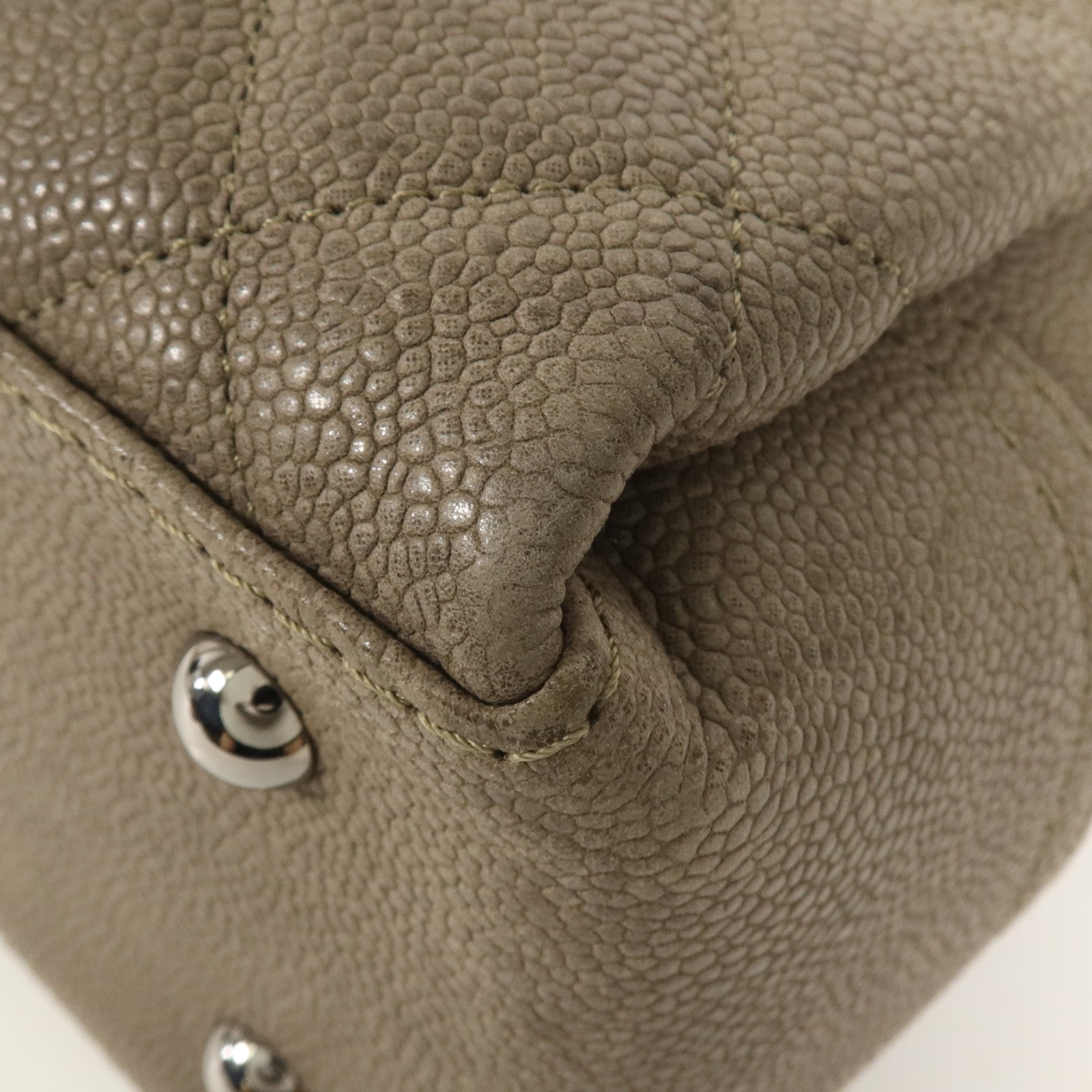 CHANEL 牛皮皮革Shoulder Bag銀扣肩背袋