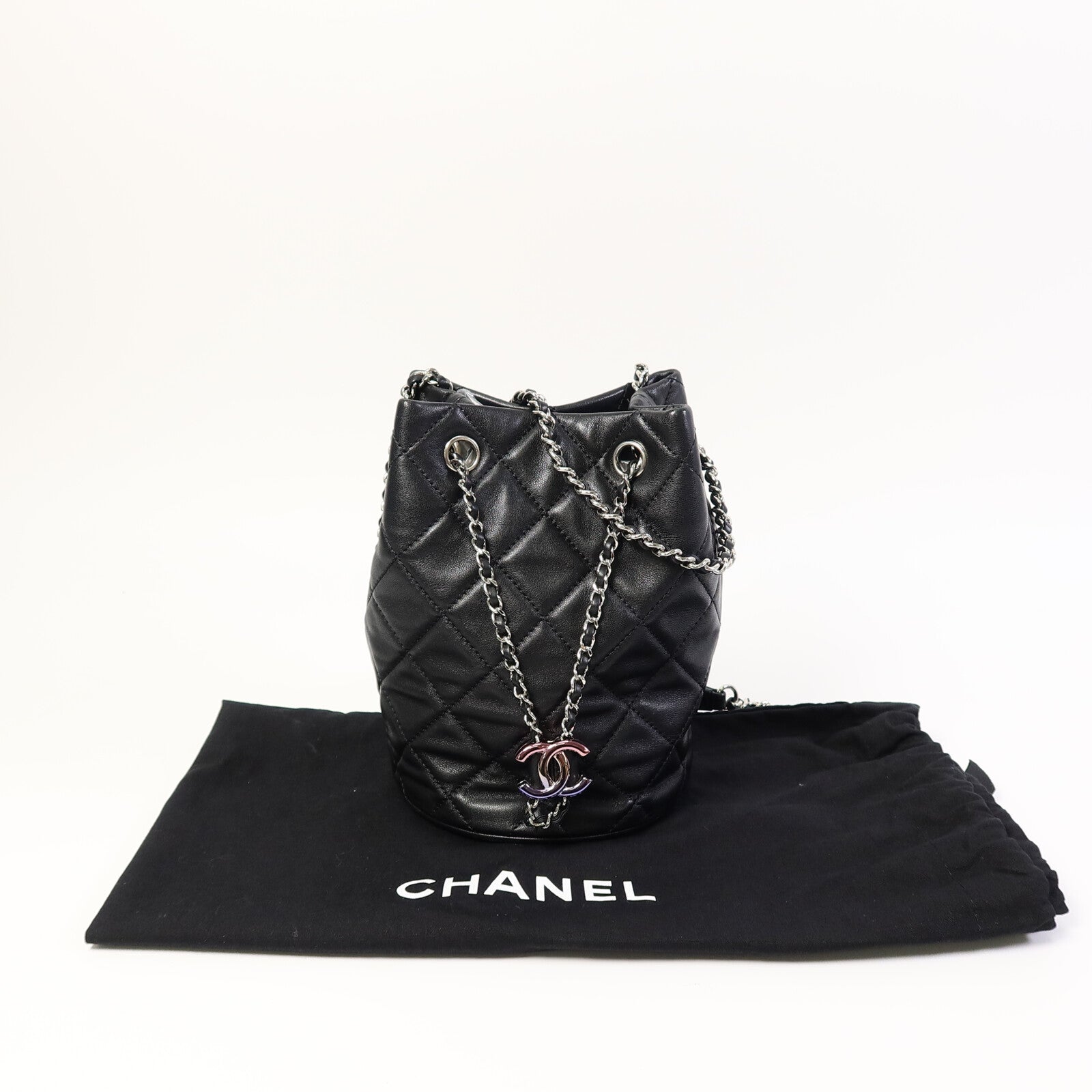 CHANEL 【激減優惠】羊皮皮革Bucket Bag鏈帶肩背袋