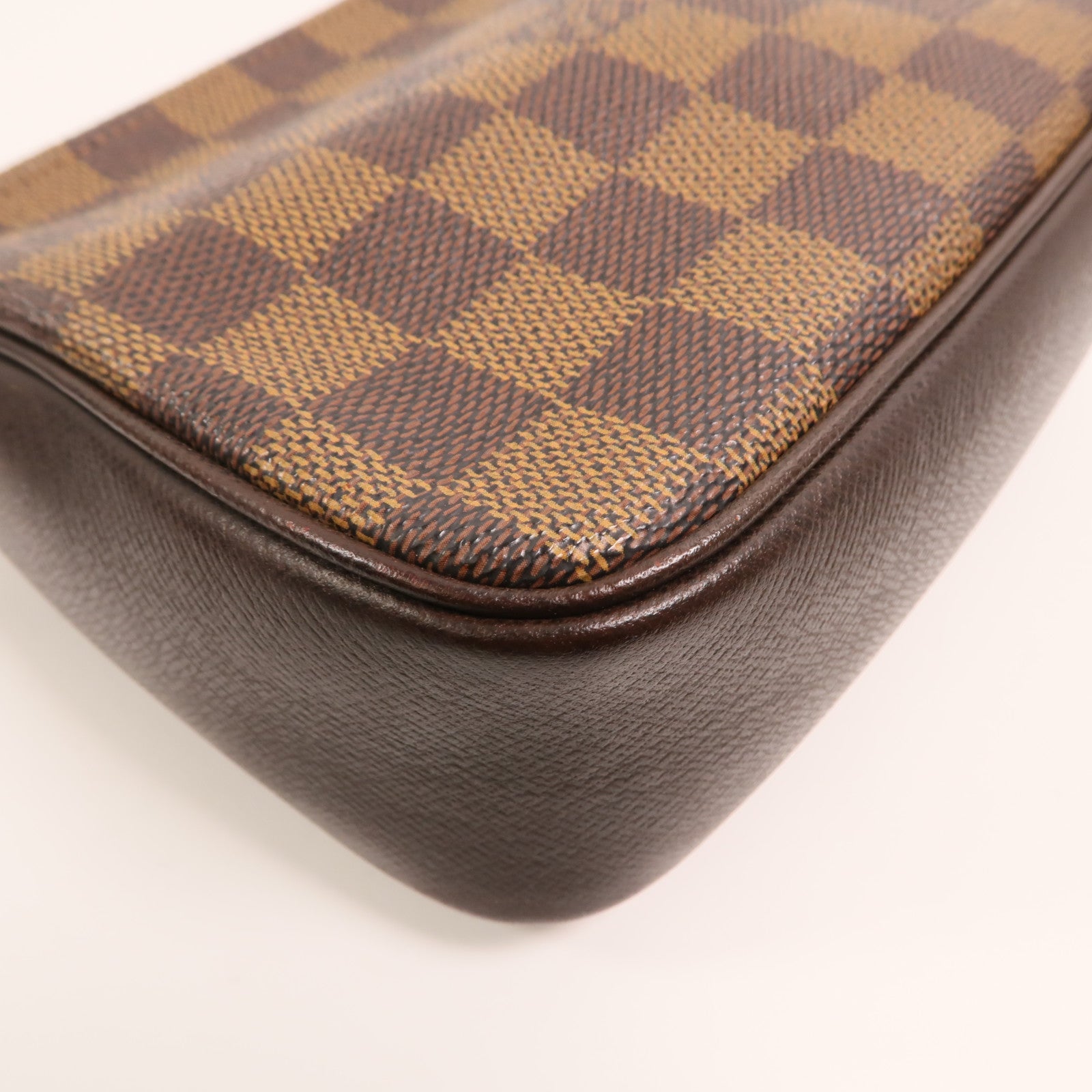 LOUIS VUITTON Damier Trousse Pochette金扣手挽袋