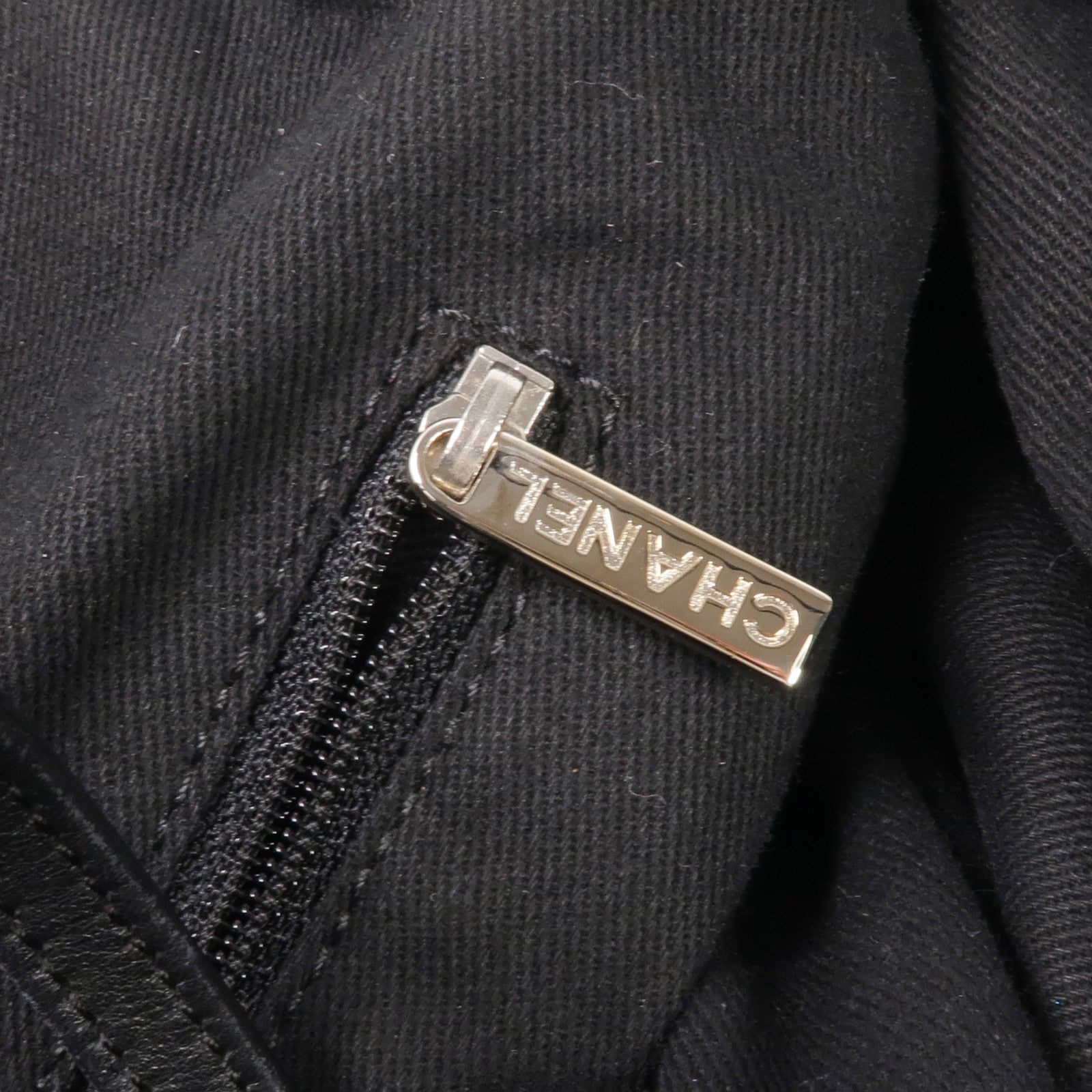 CHANEL 牛皮皮革Handbag銀扣手挽袋