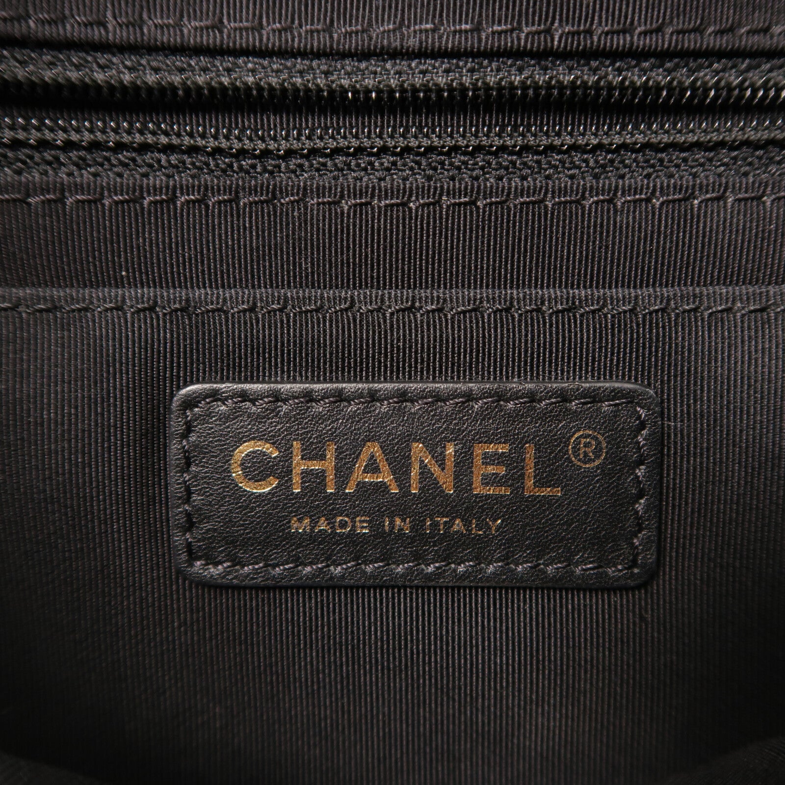 CHANEL 羊皮皮革Urban Spirit Backpack背包