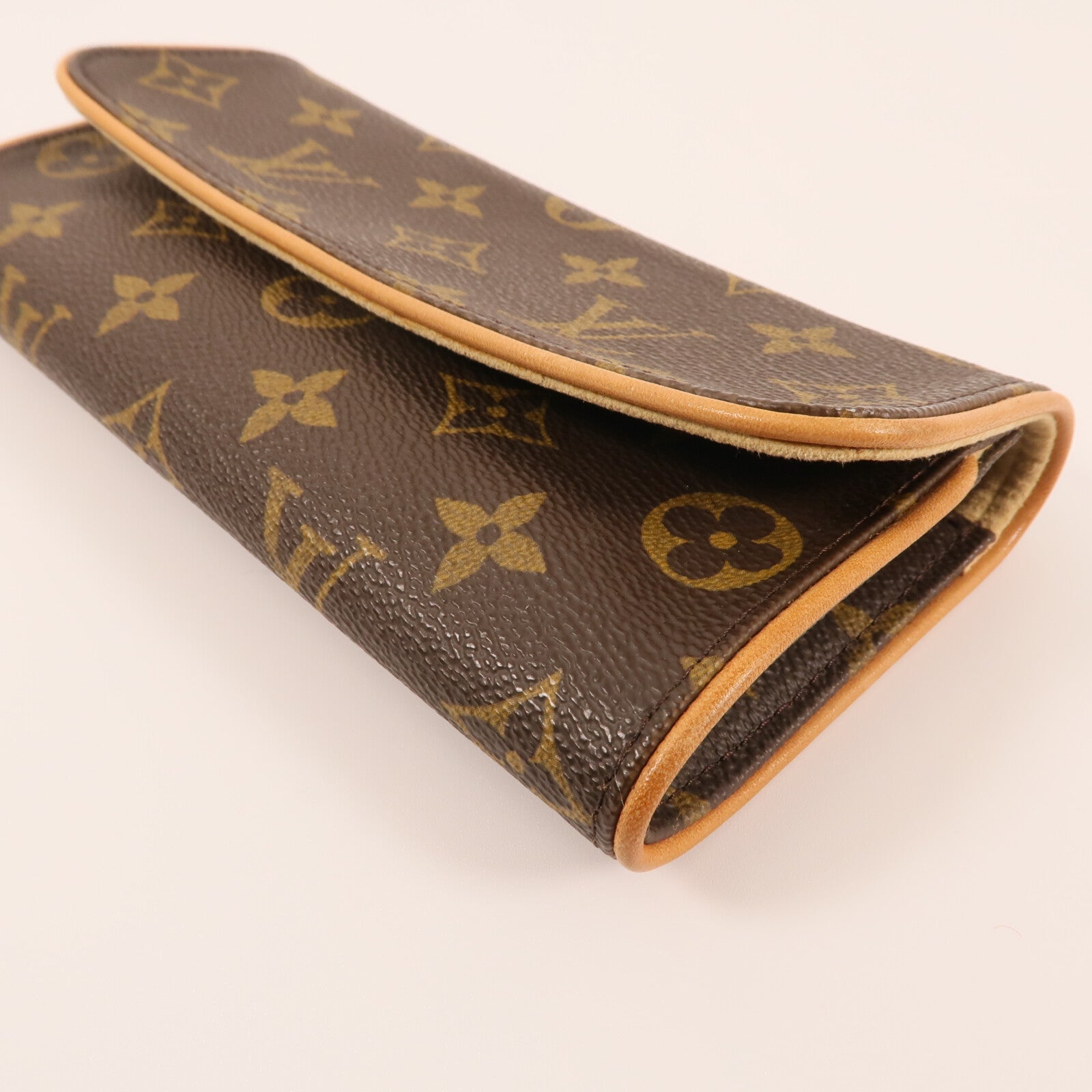 LOUIS VUITTON Monogram Pochette Twin PM金扣肩背袋