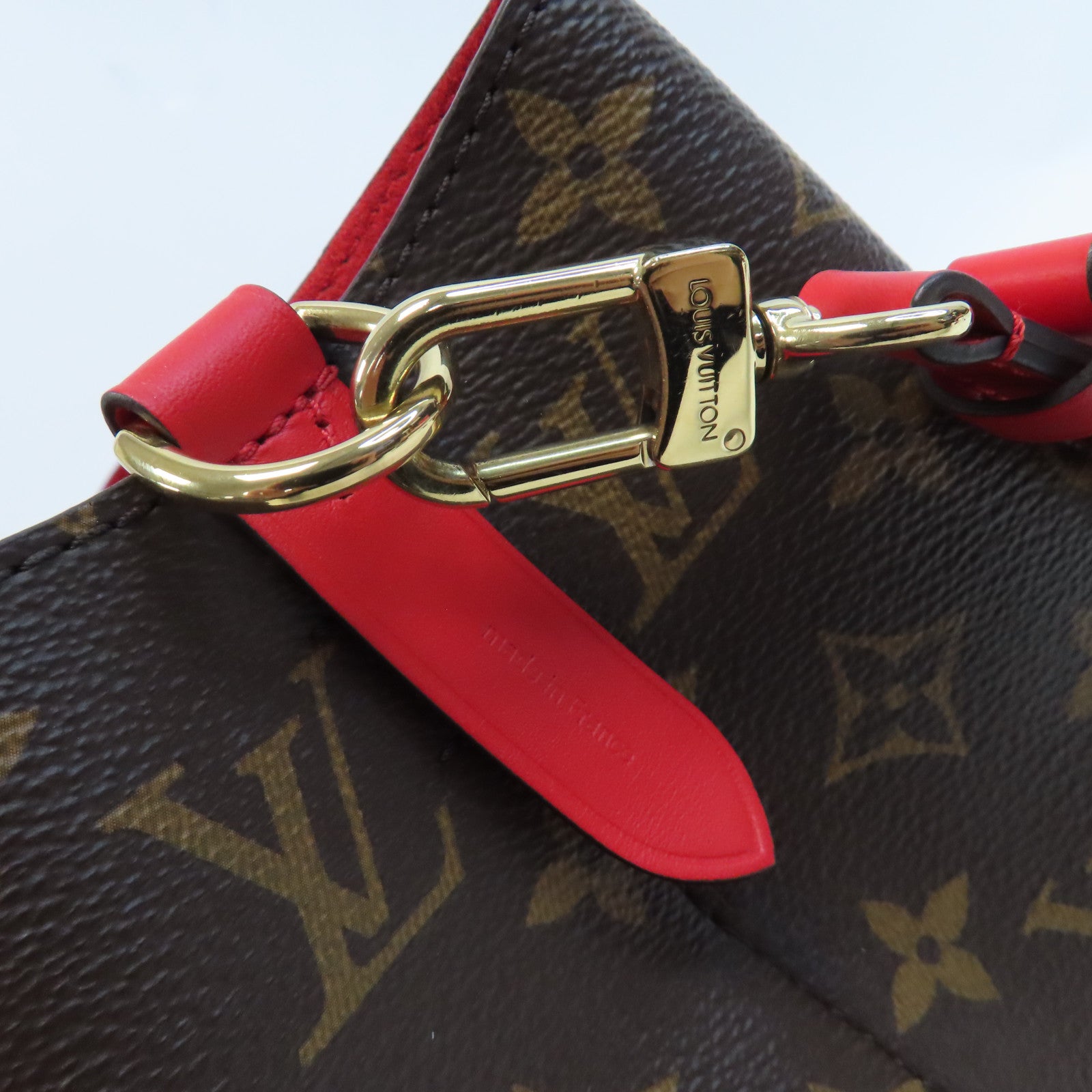 LOUIS VUITTON Monogram Neo Noe MM金扣肩背袋啡色/紅色
