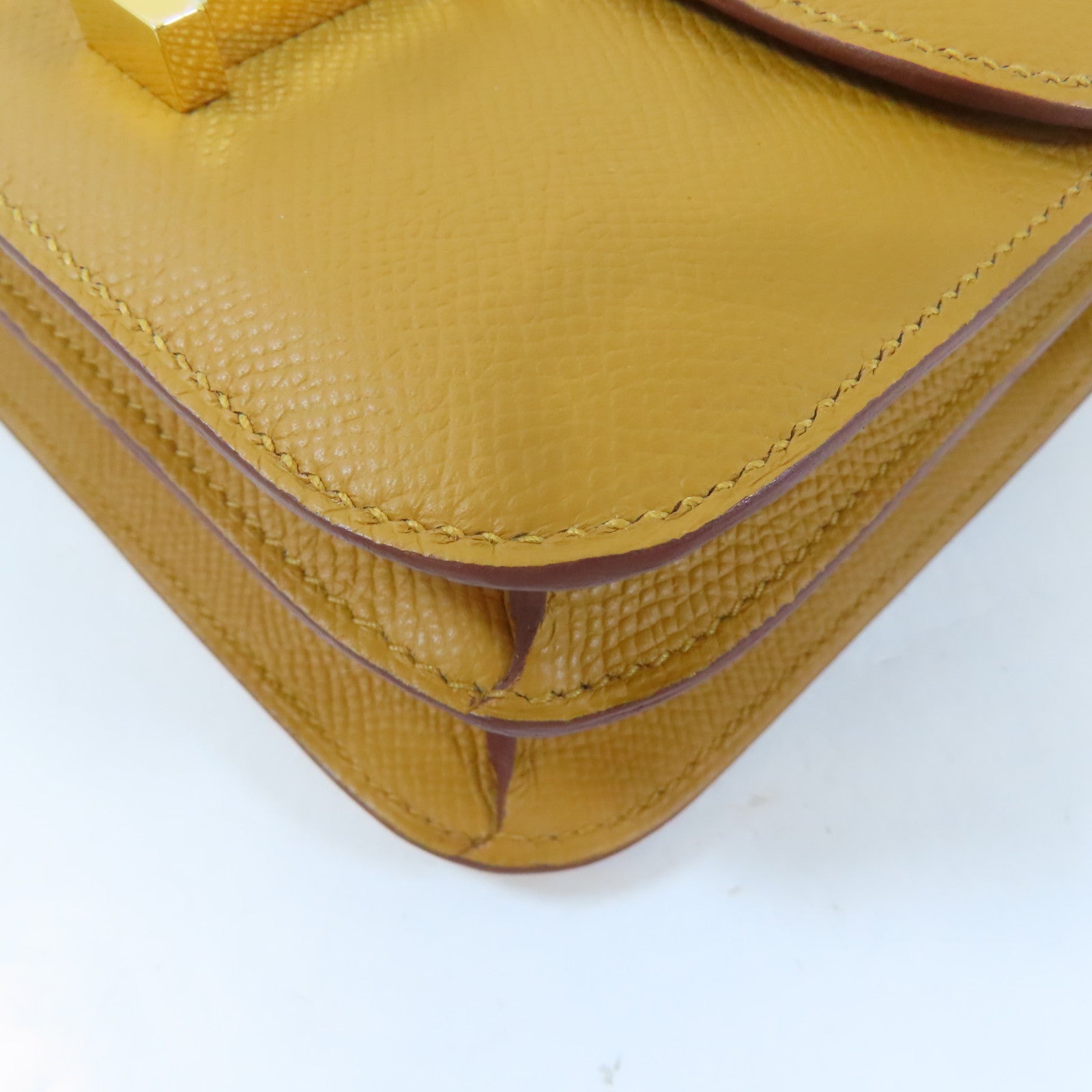 HERMES Epsom皮革Constance Mini金扣肩背袋Sesame/淺啡色