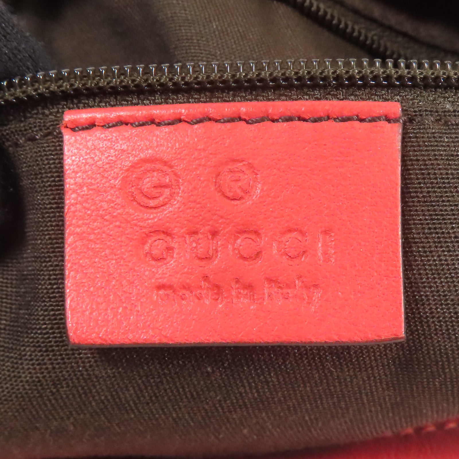 GUCCI 牛皮皮革Shoulder Bag銀扣肩背袋