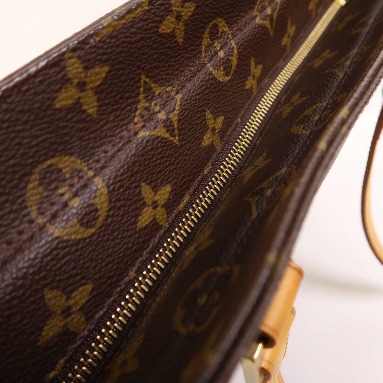 LOUIS VUITTON Monogram Luco Tote Bag金扣肩背袋