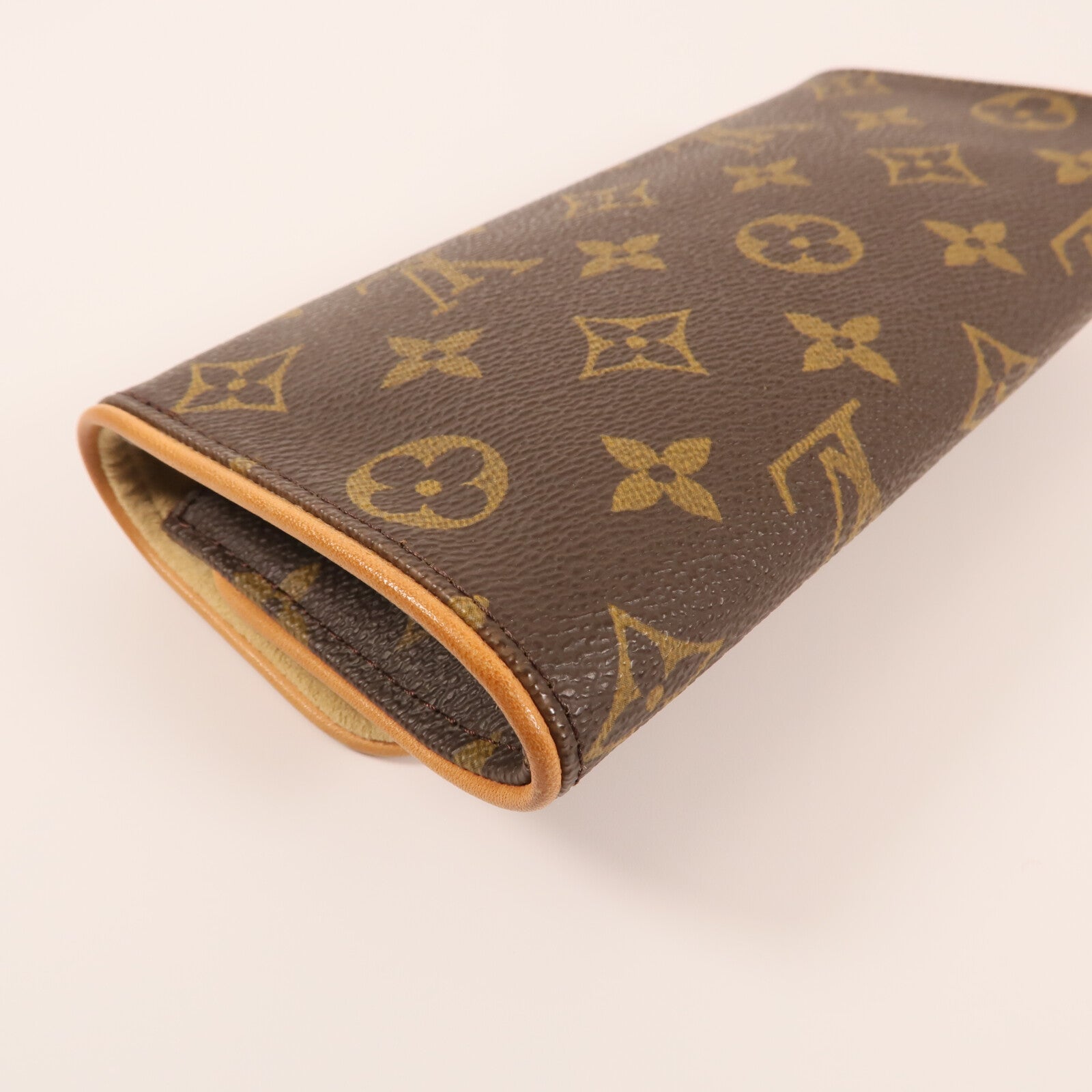 LOUIS VUITTON Monogram Pochette Twin PM金扣肩背袋