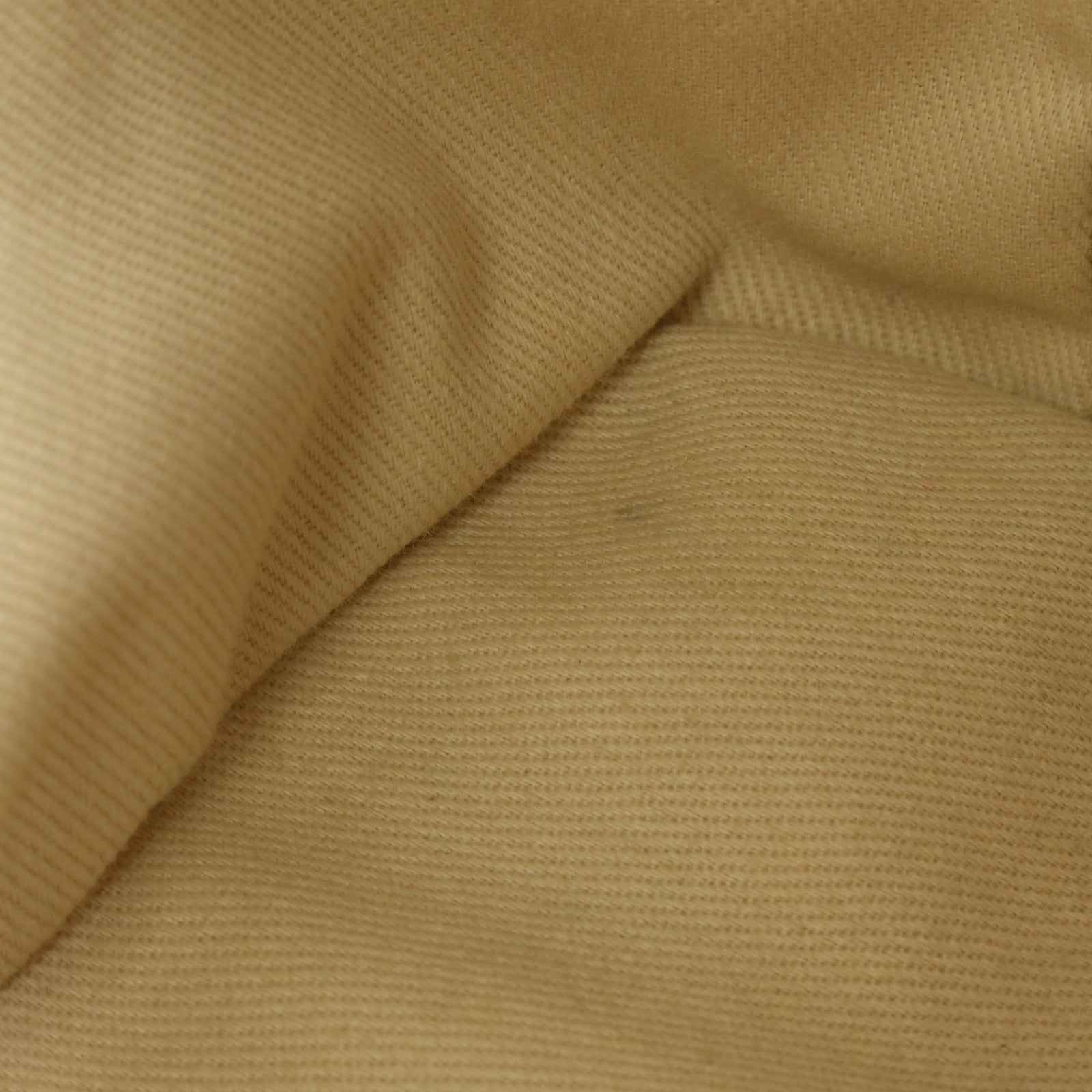 CHANEL 牛皮皮革Shoulder Bag銀扣肩背袋