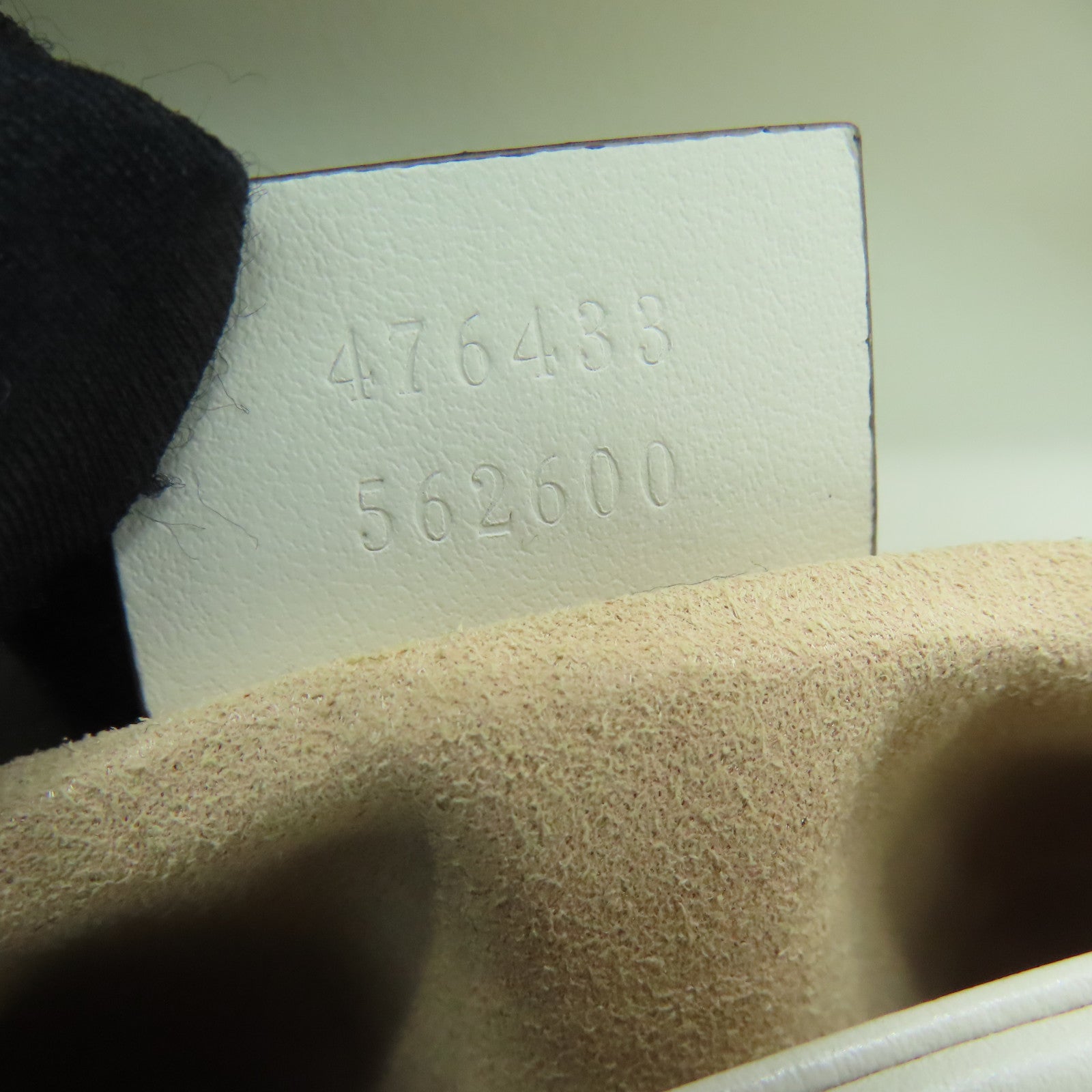 GUCCI 【激減優惠】牛皮皮革Mini Shoulder Bag銀扣鏈帶肩背袋白色