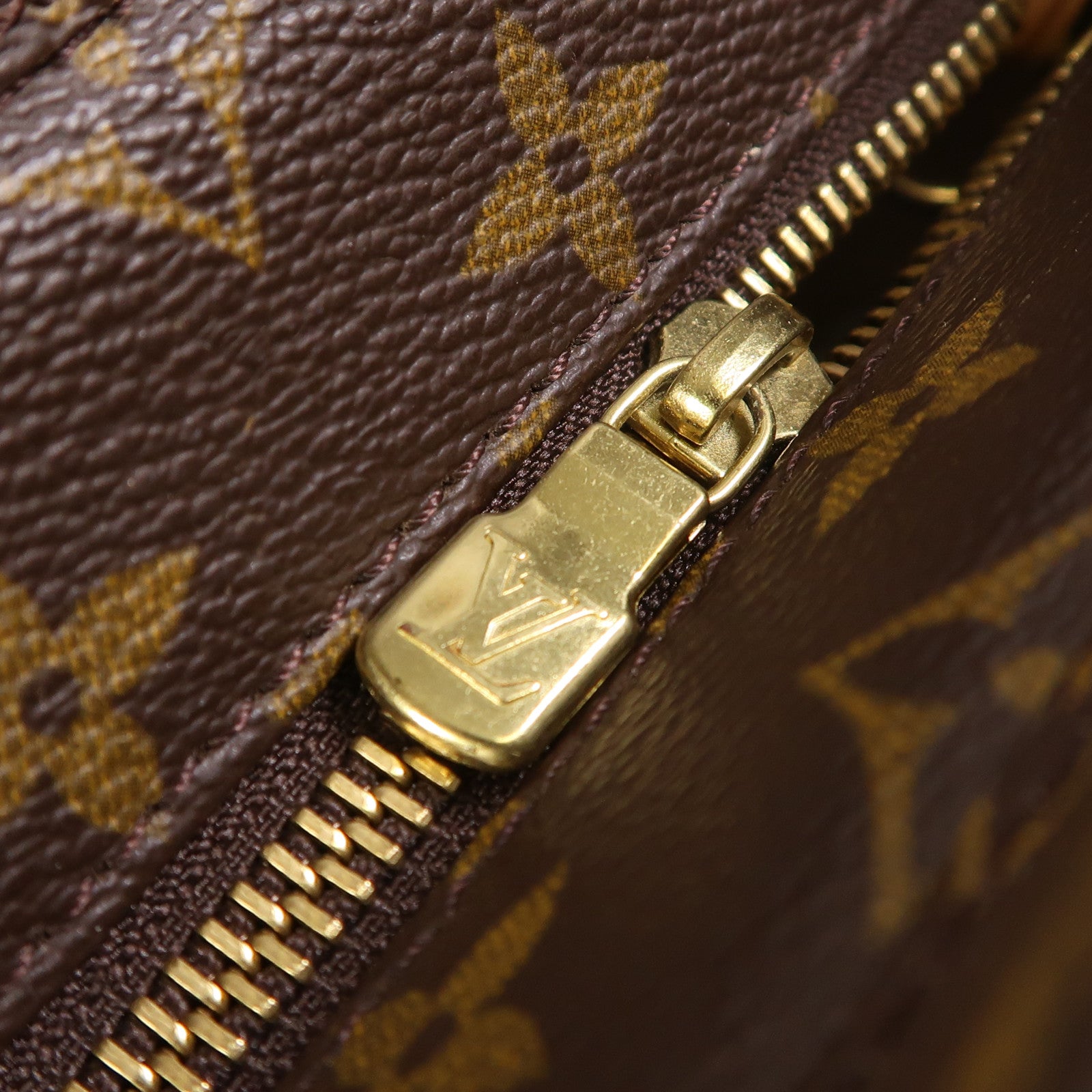 LOUIS VUITTON Monogram Luco Tote Bag金扣肩背袋