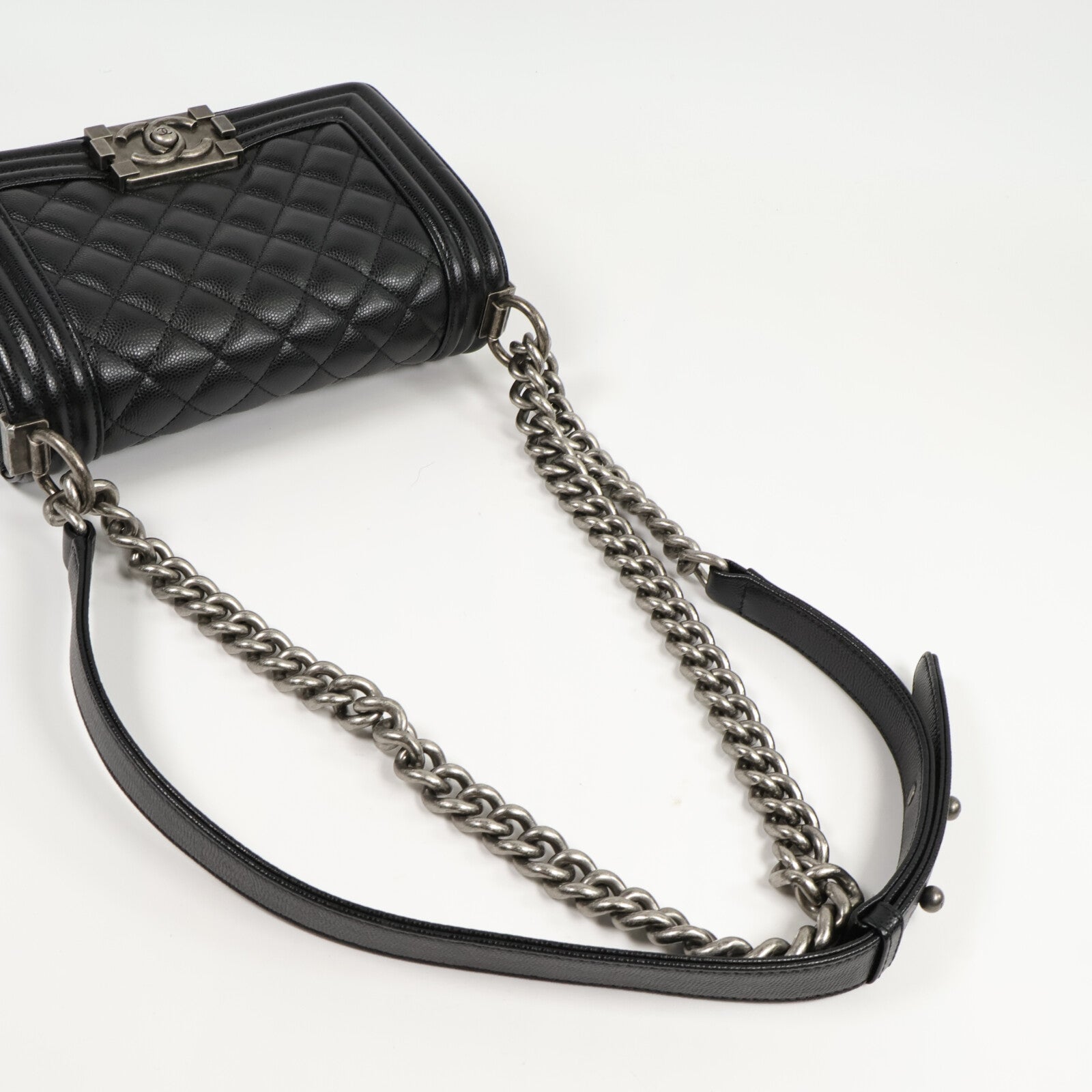 CHANEL 牛皮皮革Boy 20鏈帶肩背袋