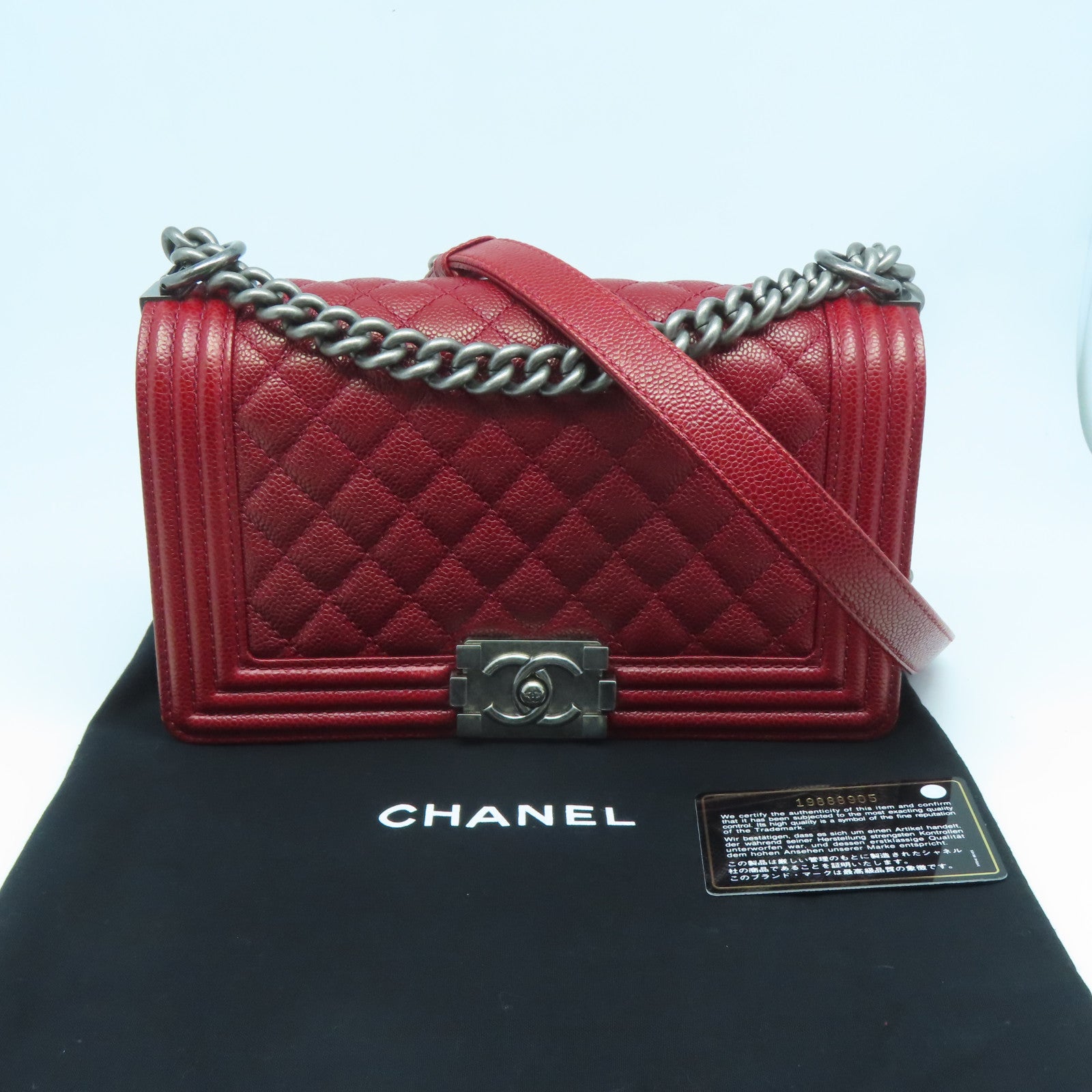 CHANEL 【激減優惠】菱格Caviar皮革Boy Chanel銀扣鏈帶肩背袋深紅色