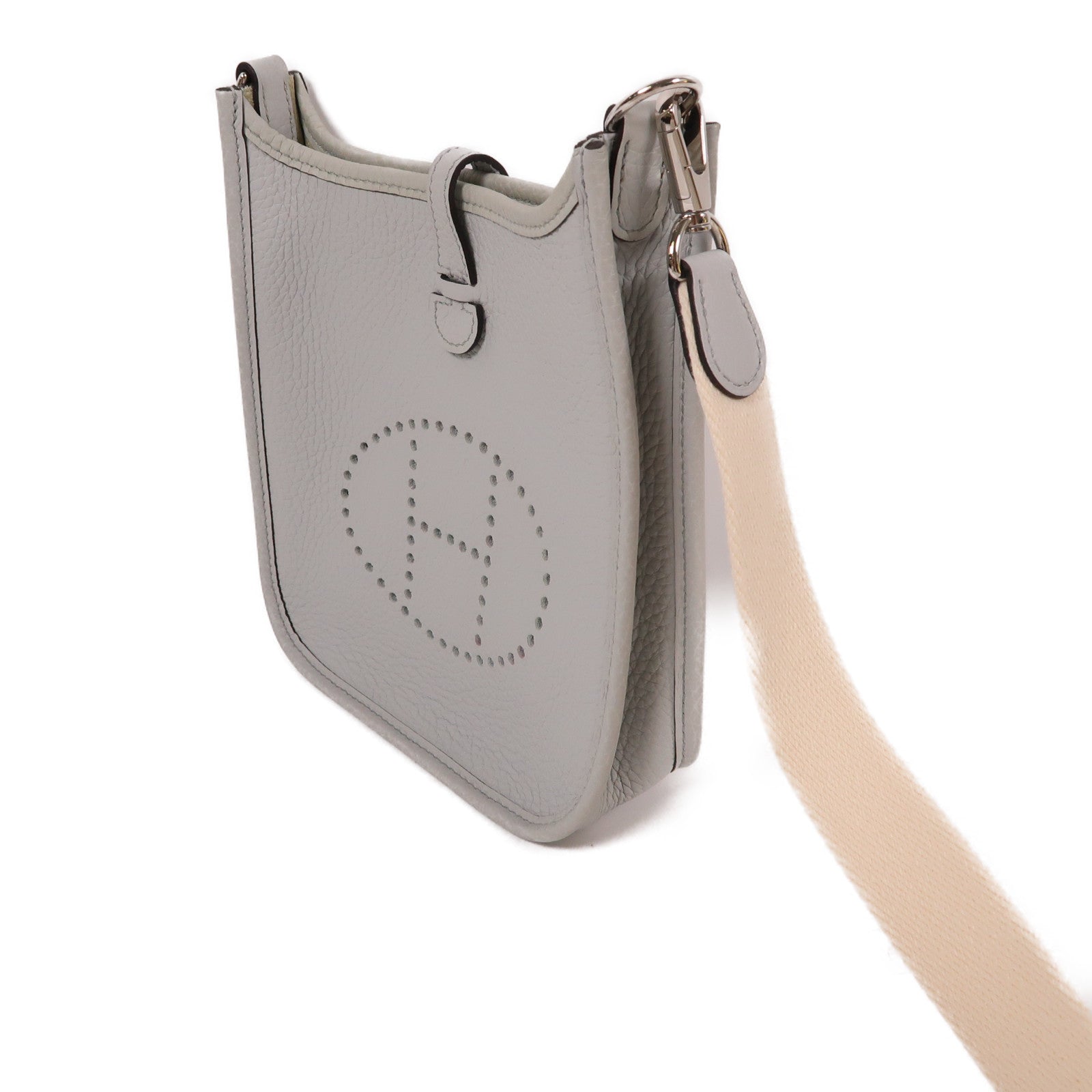 HERMES Clemence皮革Evelyne TPM銀扣肩背袋Bleu Pale