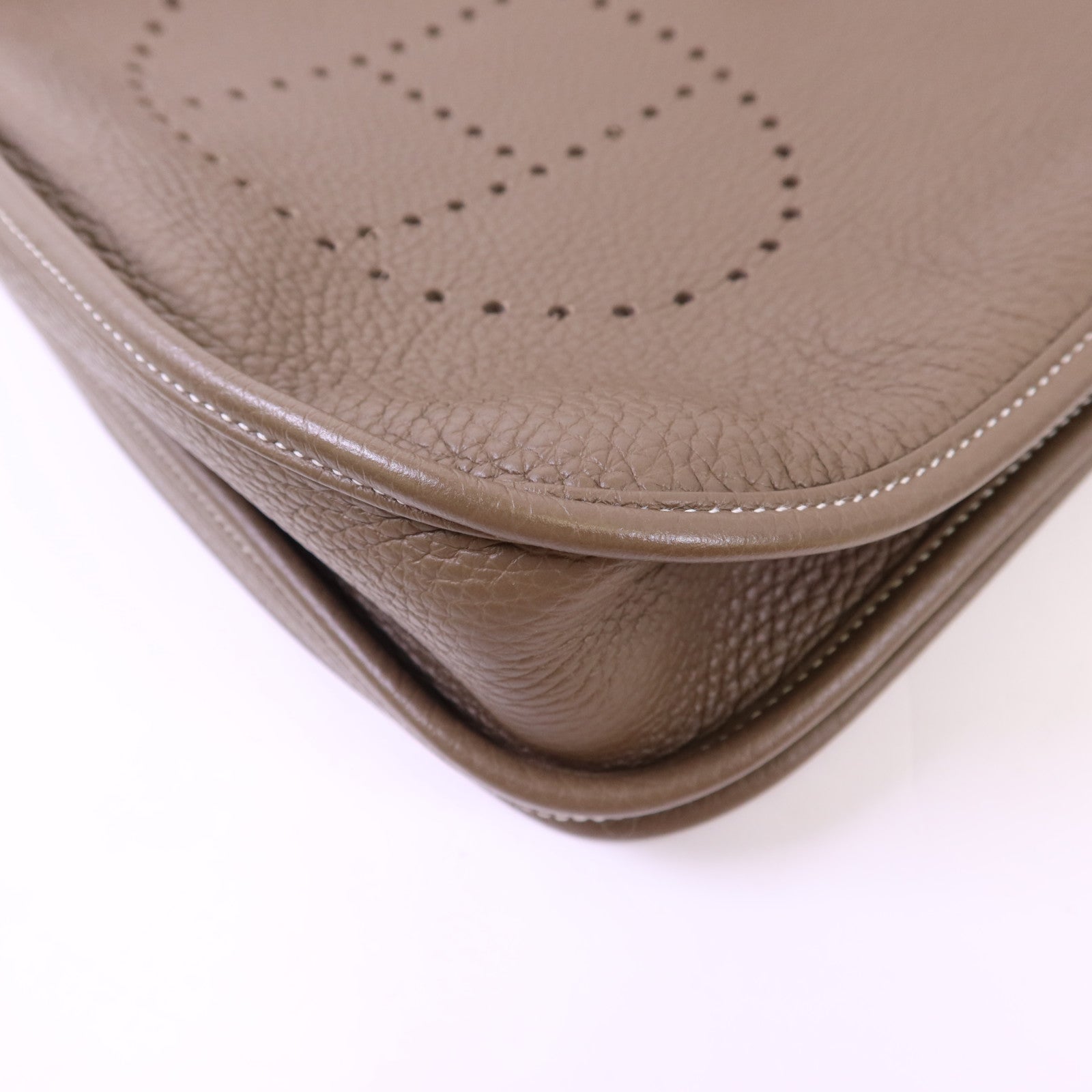 HERMES Clemence皮革Evelyne PM銀扣肩背袋