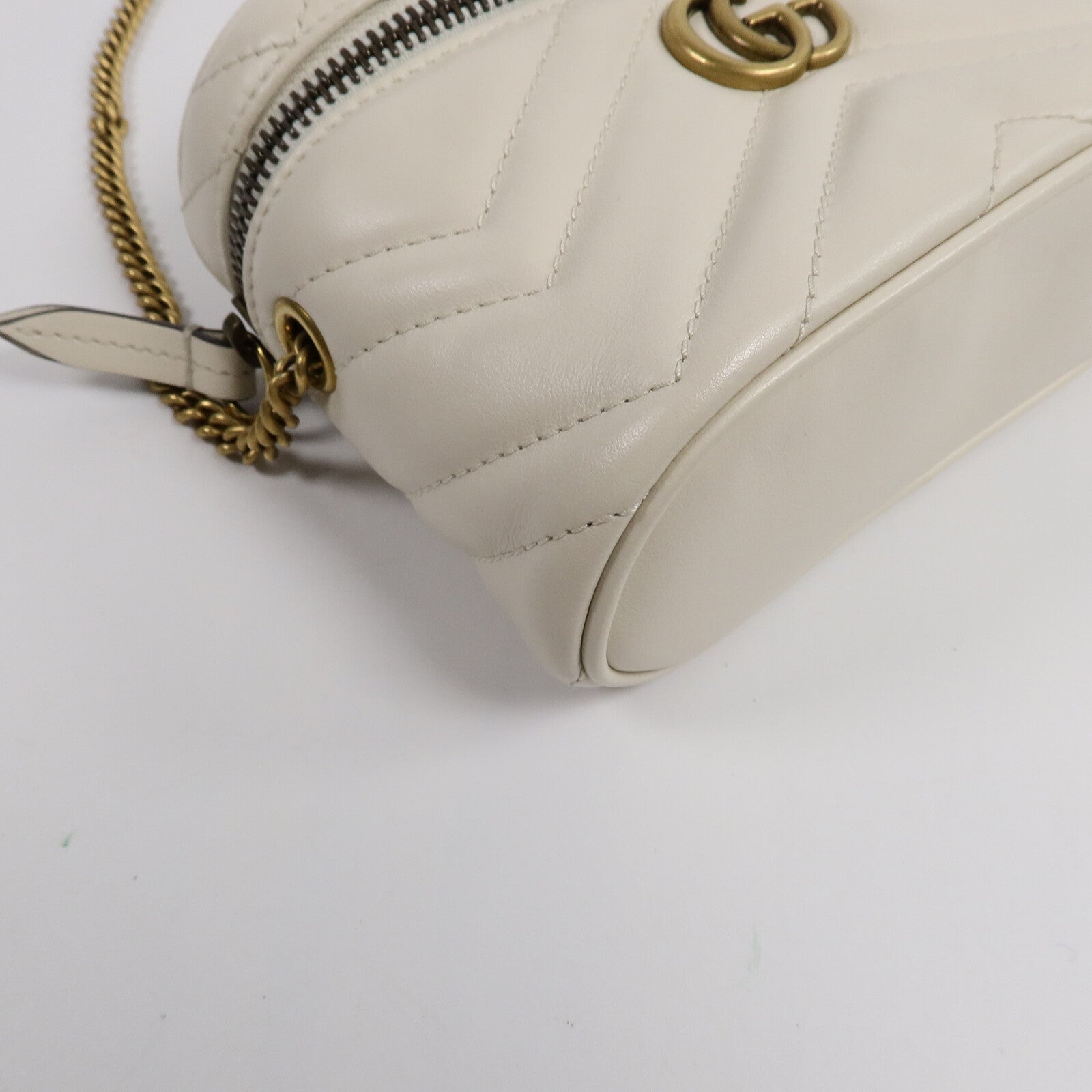 GUCCI 牛皮皮革GG Marmont鏈帶肩背袋