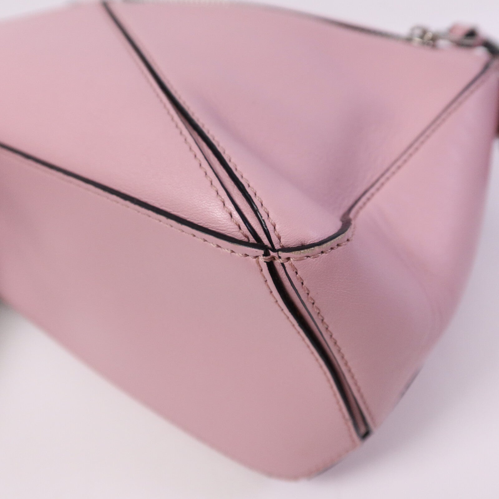 LOEWE 牛皮皮革Puzzle Small銀扣手挽肩背兩用袋