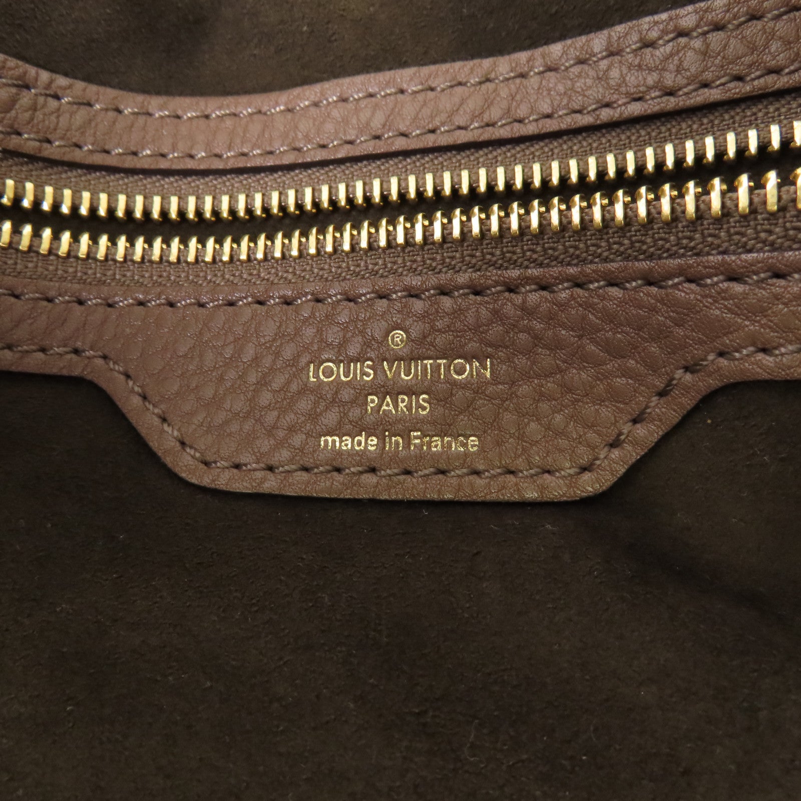 LOUIS VUITTON Mahina皮革Mahina金扣肩背袋