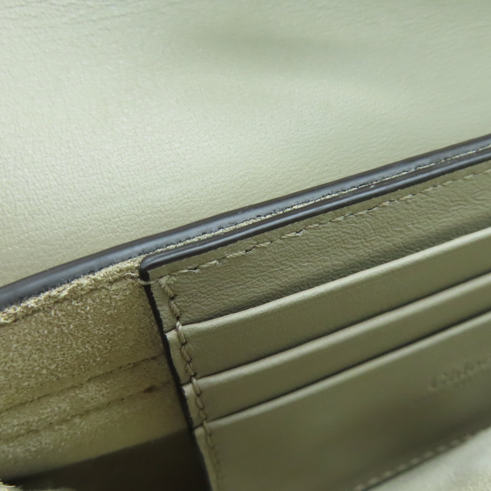 Chloe 【激減優惠】牛皮皮革Faye Wallet On Strap金扣肩背袋灰色
