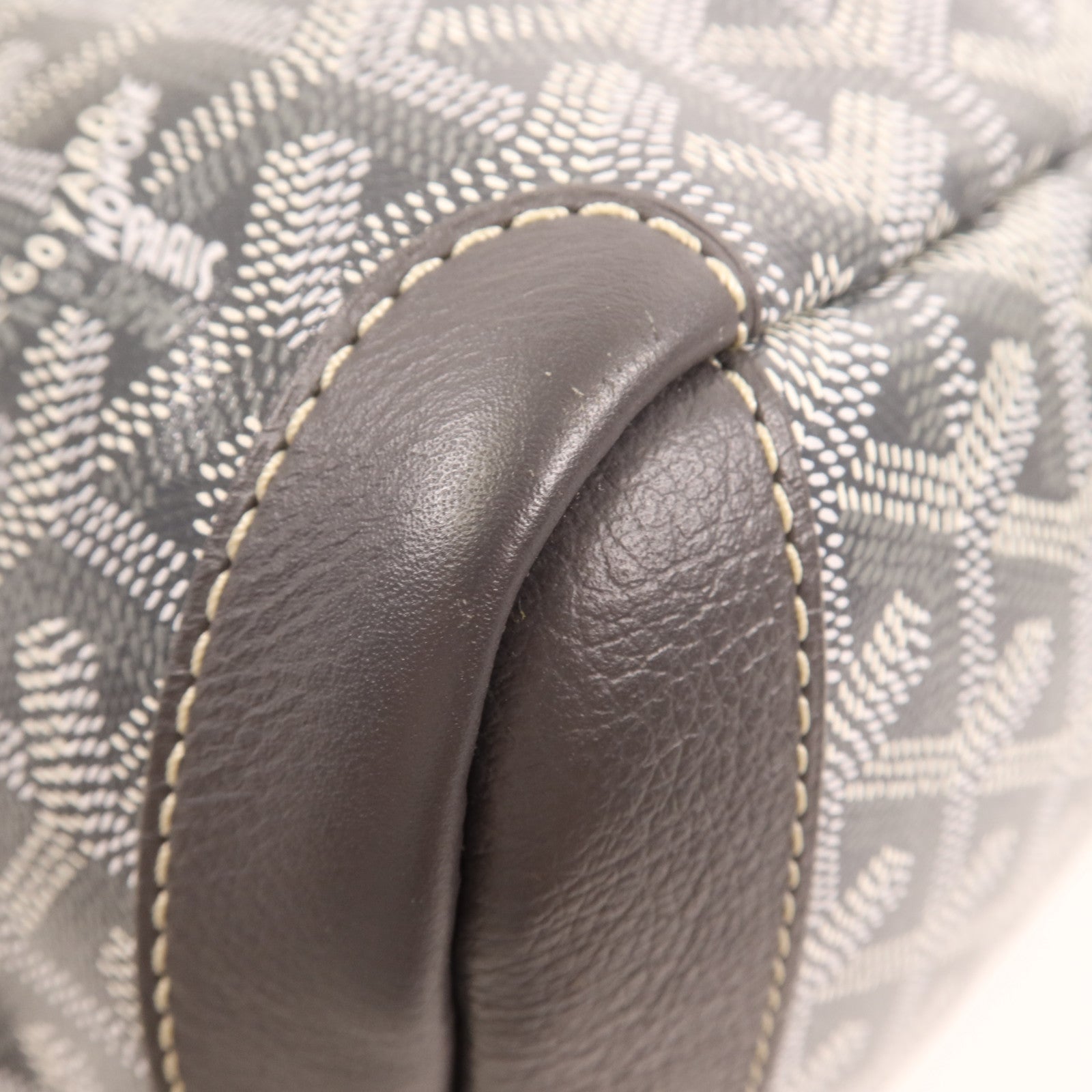 GOYARD 【激減優惠】塗層帆布Artois MM銀扣肩背袋