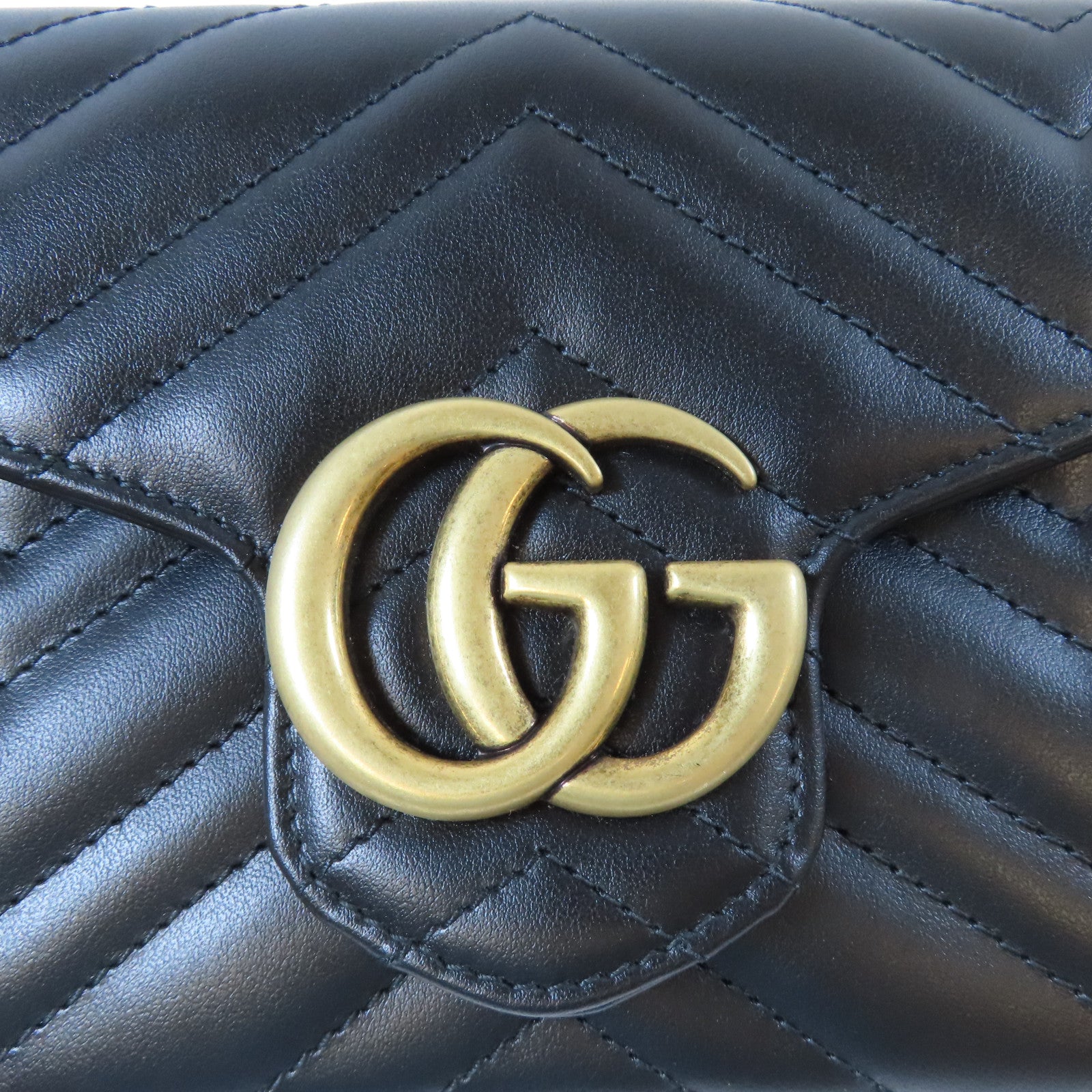 GUCCI 牛皮皮革GG Marmont Mini金扣鏈帶肩背袋黑色
