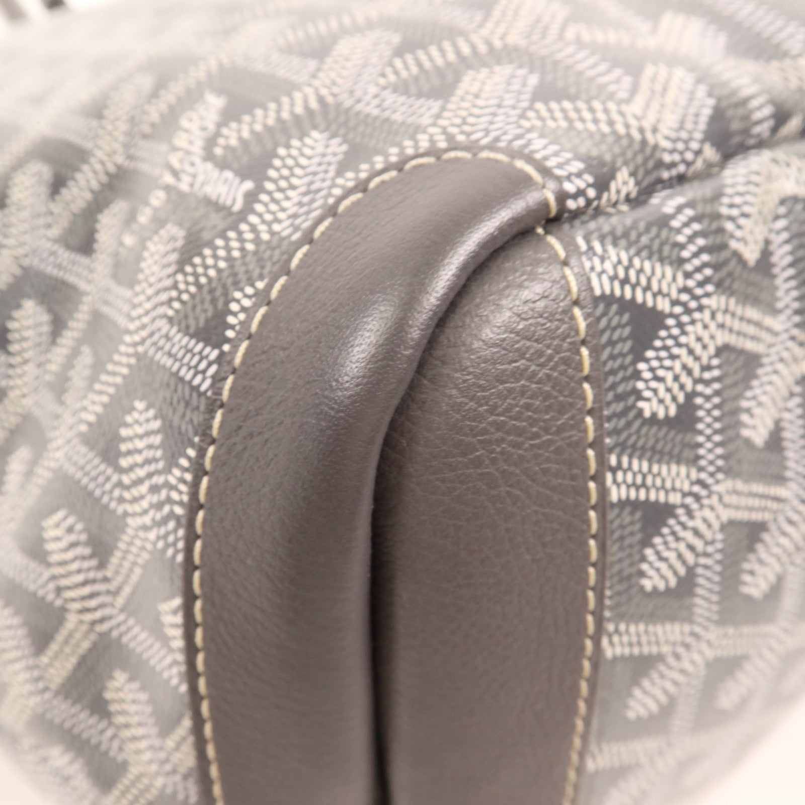 GOYARD 【激減優惠】塗層帆布Artois MM銀扣肩背袋