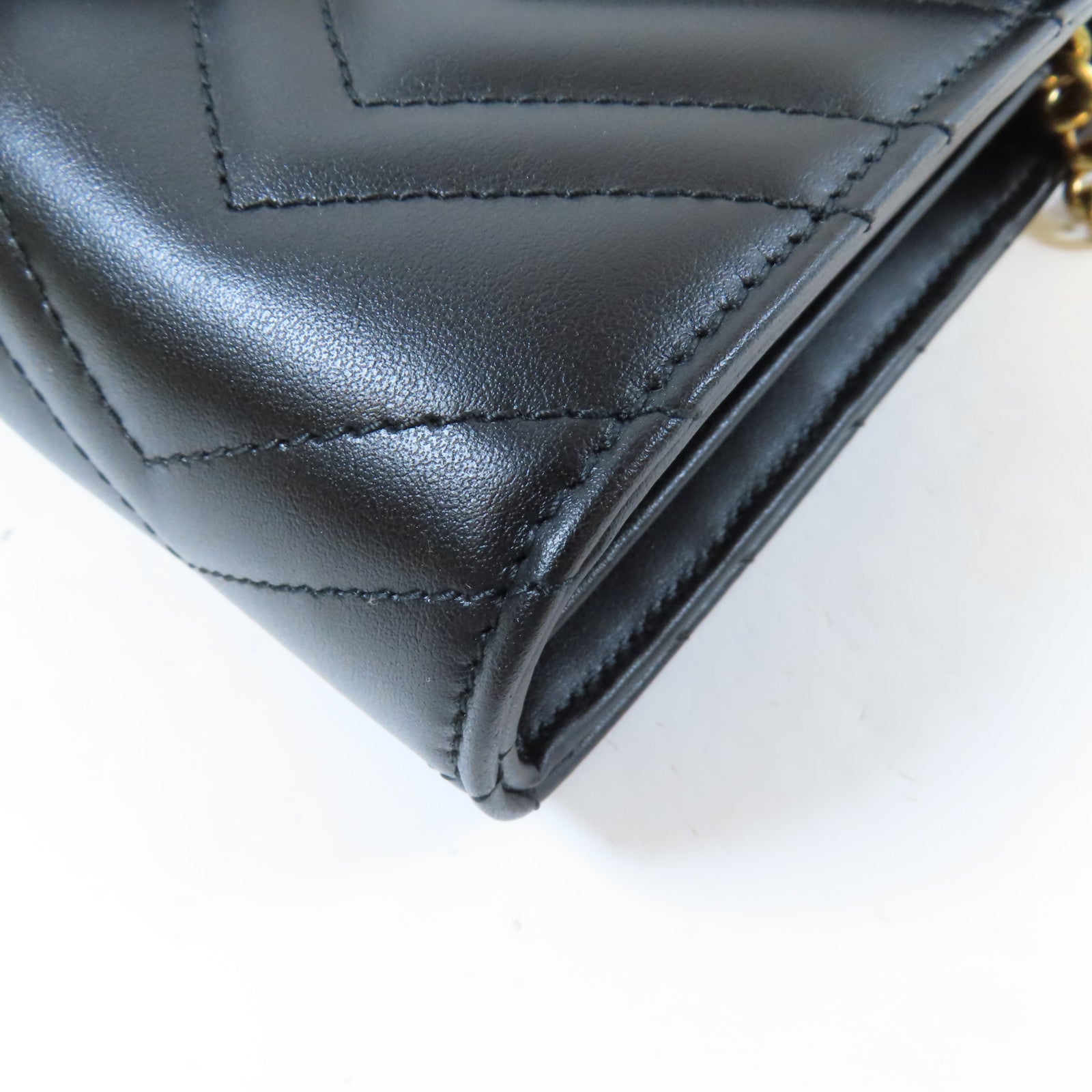 GUCCI 牛皮皮革GG Marmont Mini金扣鏈帶肩背袋黑色